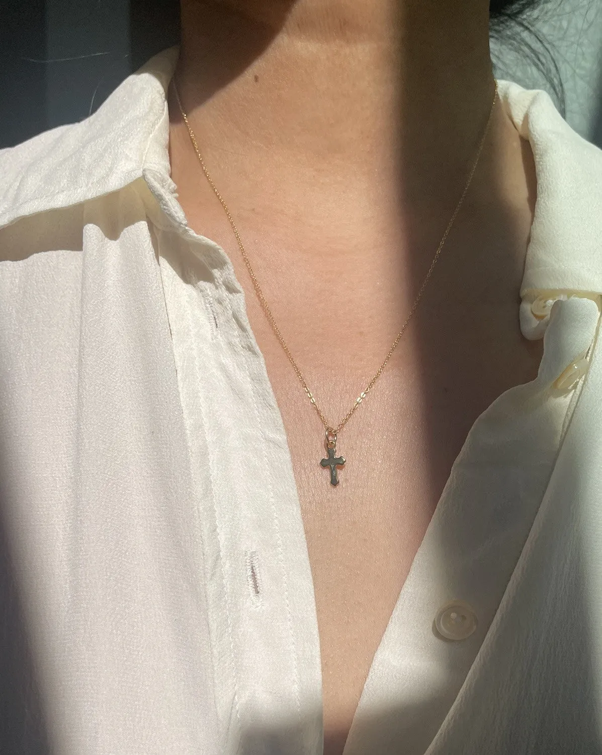 Agnes Gold Cross sold by Ordonez Le product image thumbnail 2