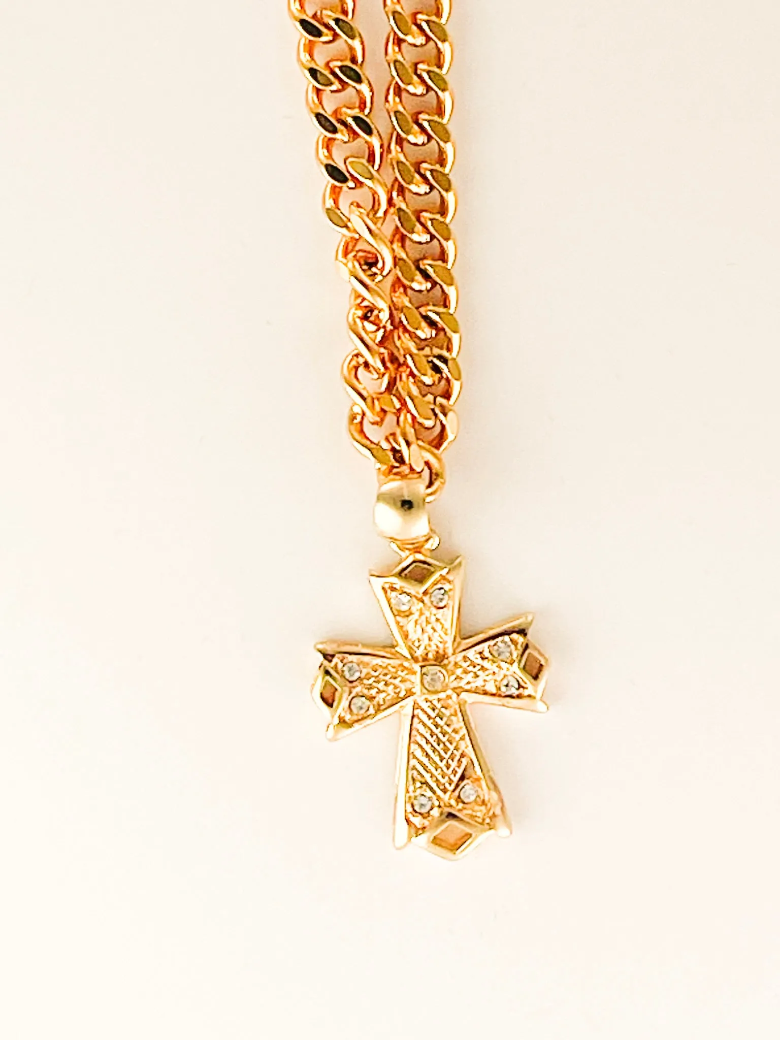 Closer Strand sold by Ordonez Le product image thumbnail 2