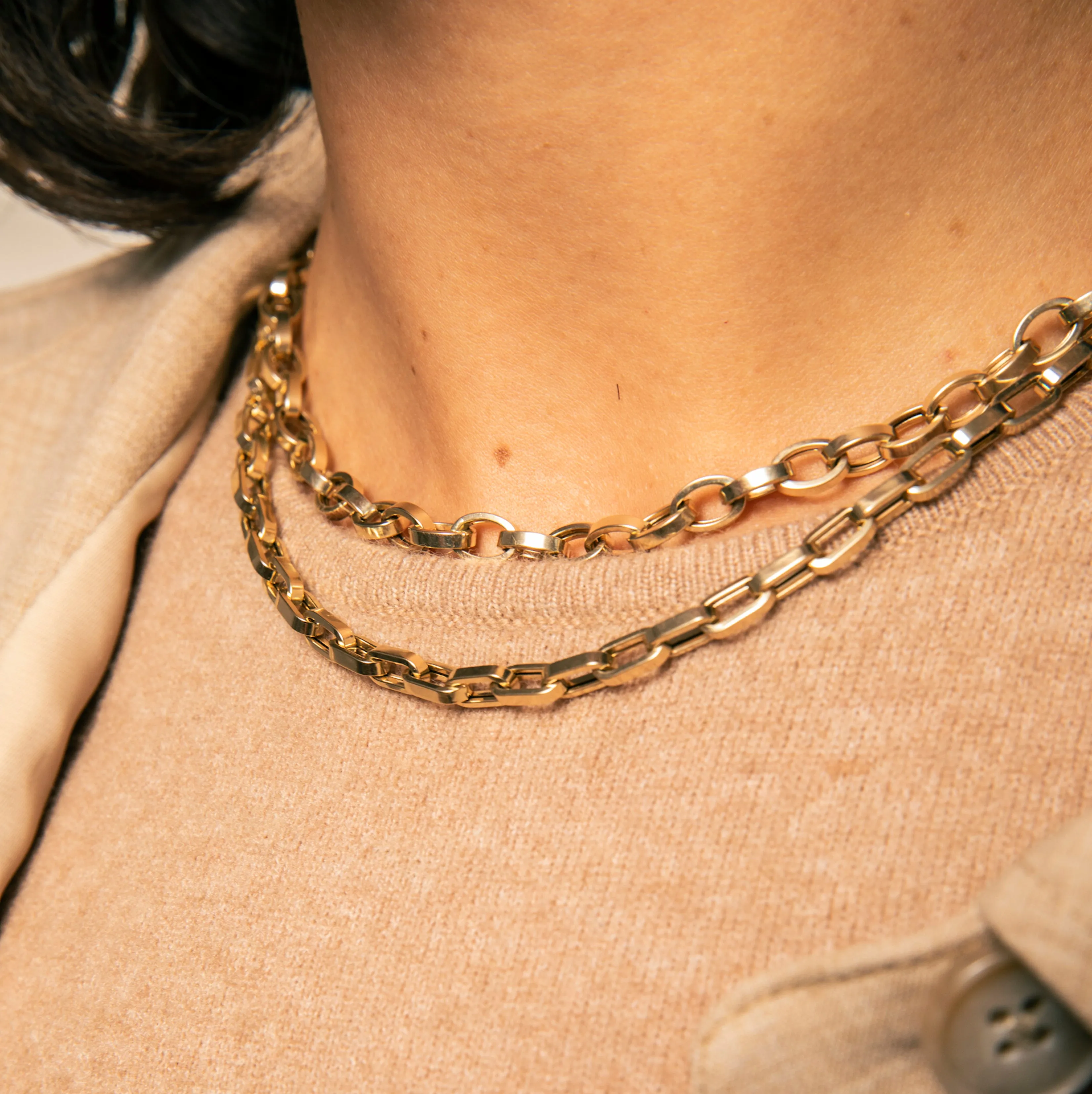 Chunky Flat Oval Chain Necklace sold by Sophie Ratner product image thumbnail 2