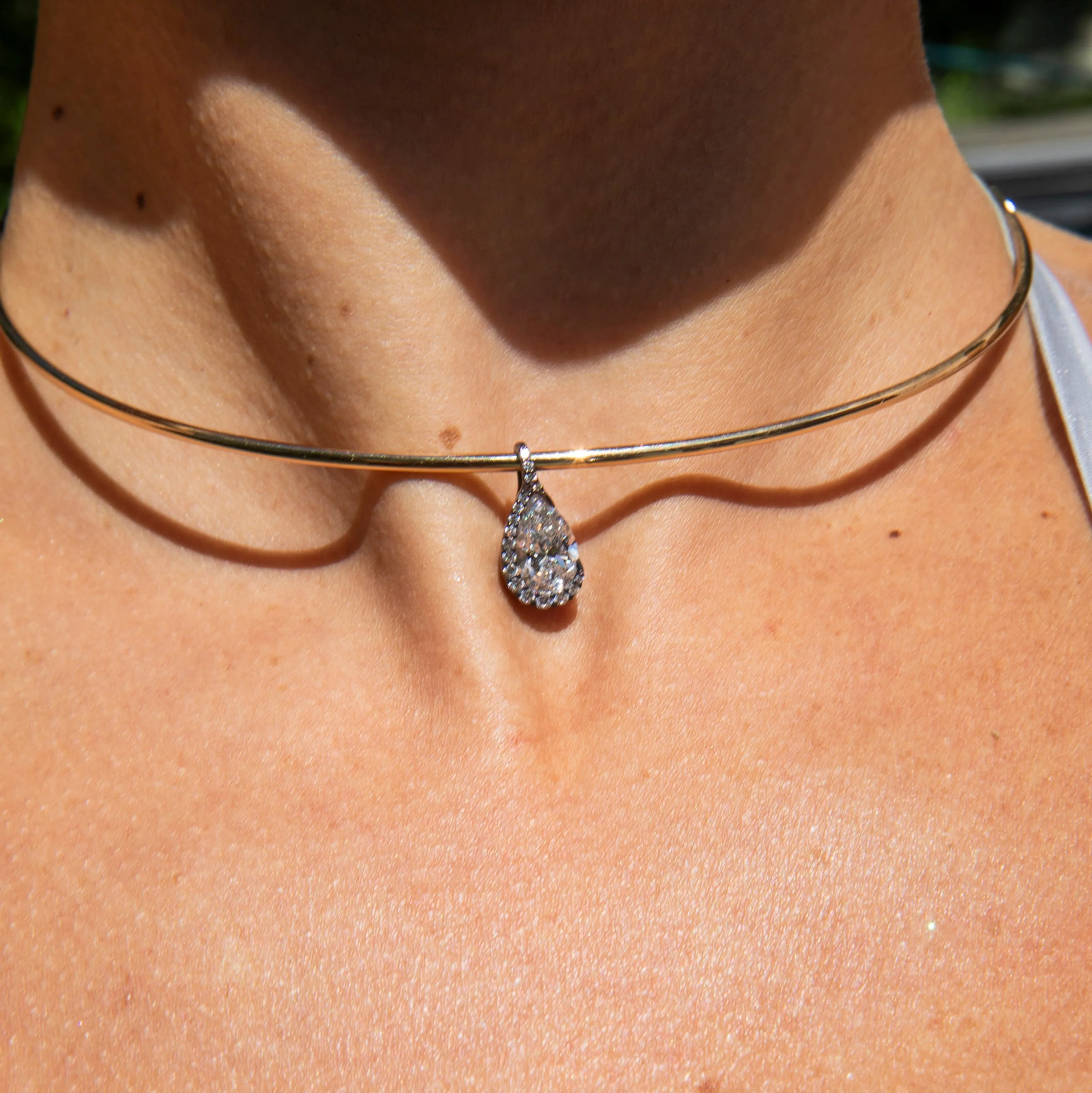 Gold Wire Choker sold by Sophie Ratner product image thumbnail 2