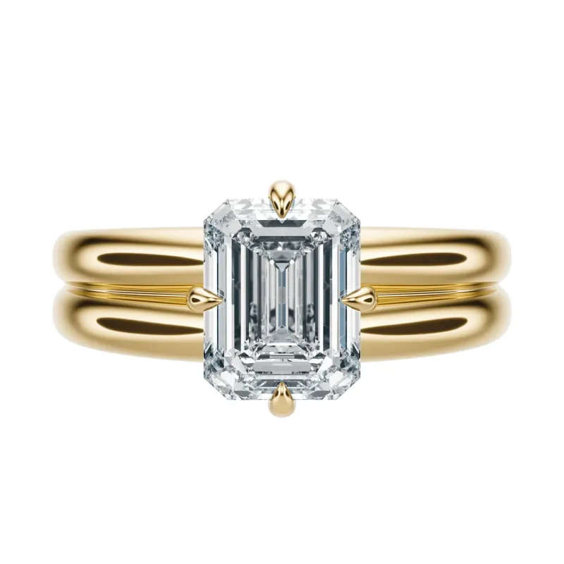 Groove - Emerald, 2.5CT made by Sophie Ratner