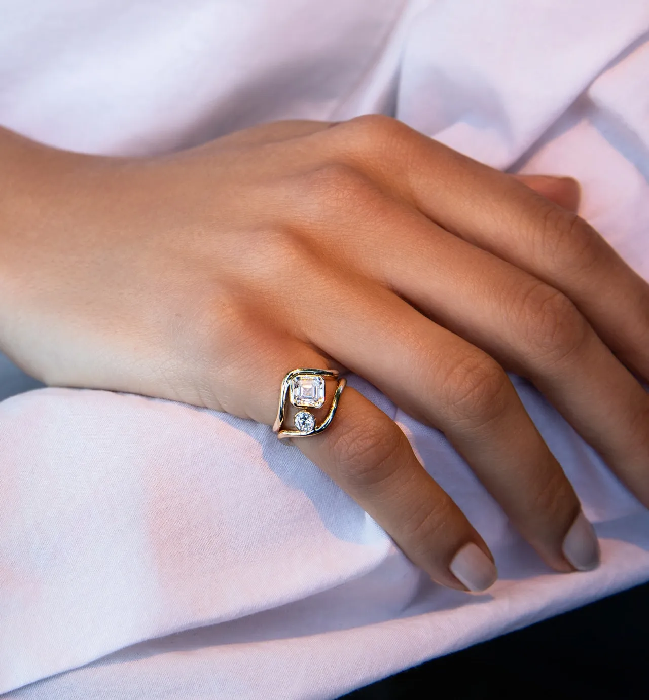 Small Round Trace Ring sold by Sophie Ratner product image thumbnail 2