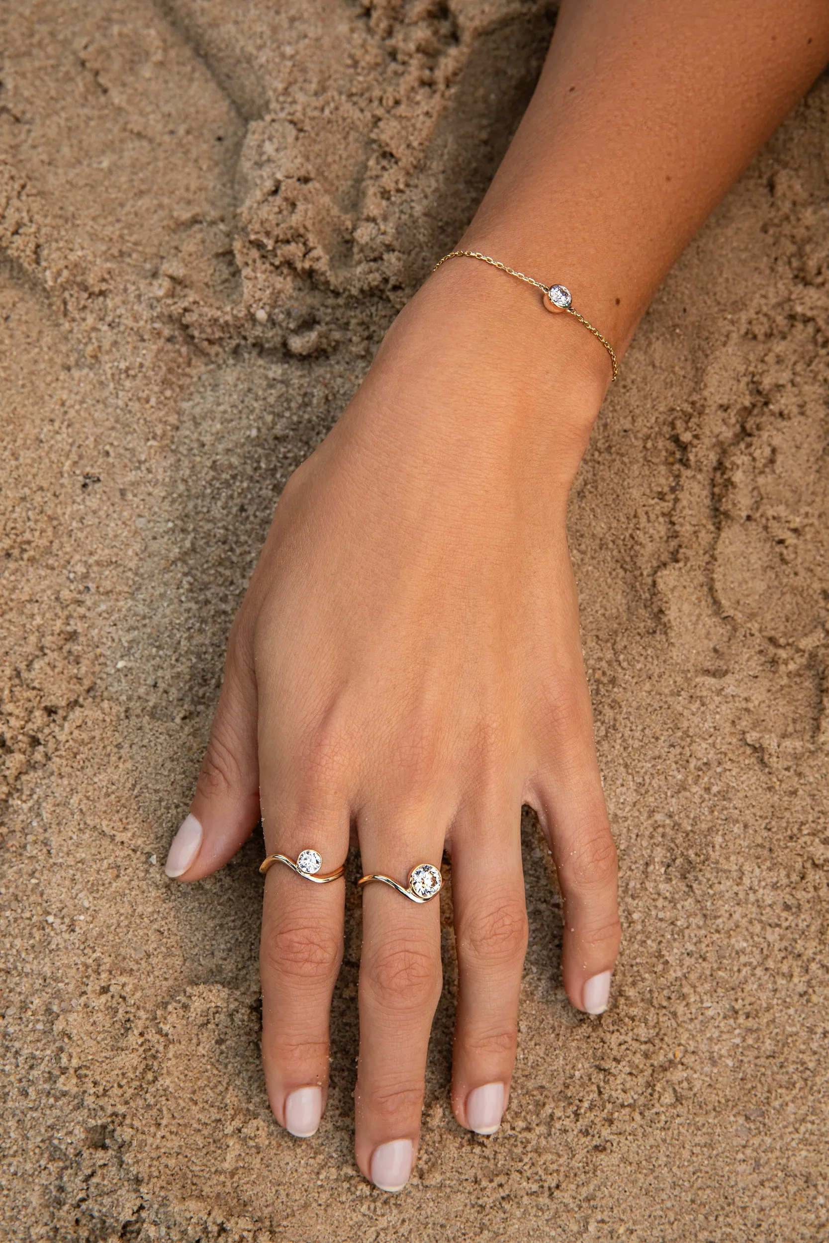 Round Bezel Bracelet sold by Sophie Ratner product image thumbnail 4