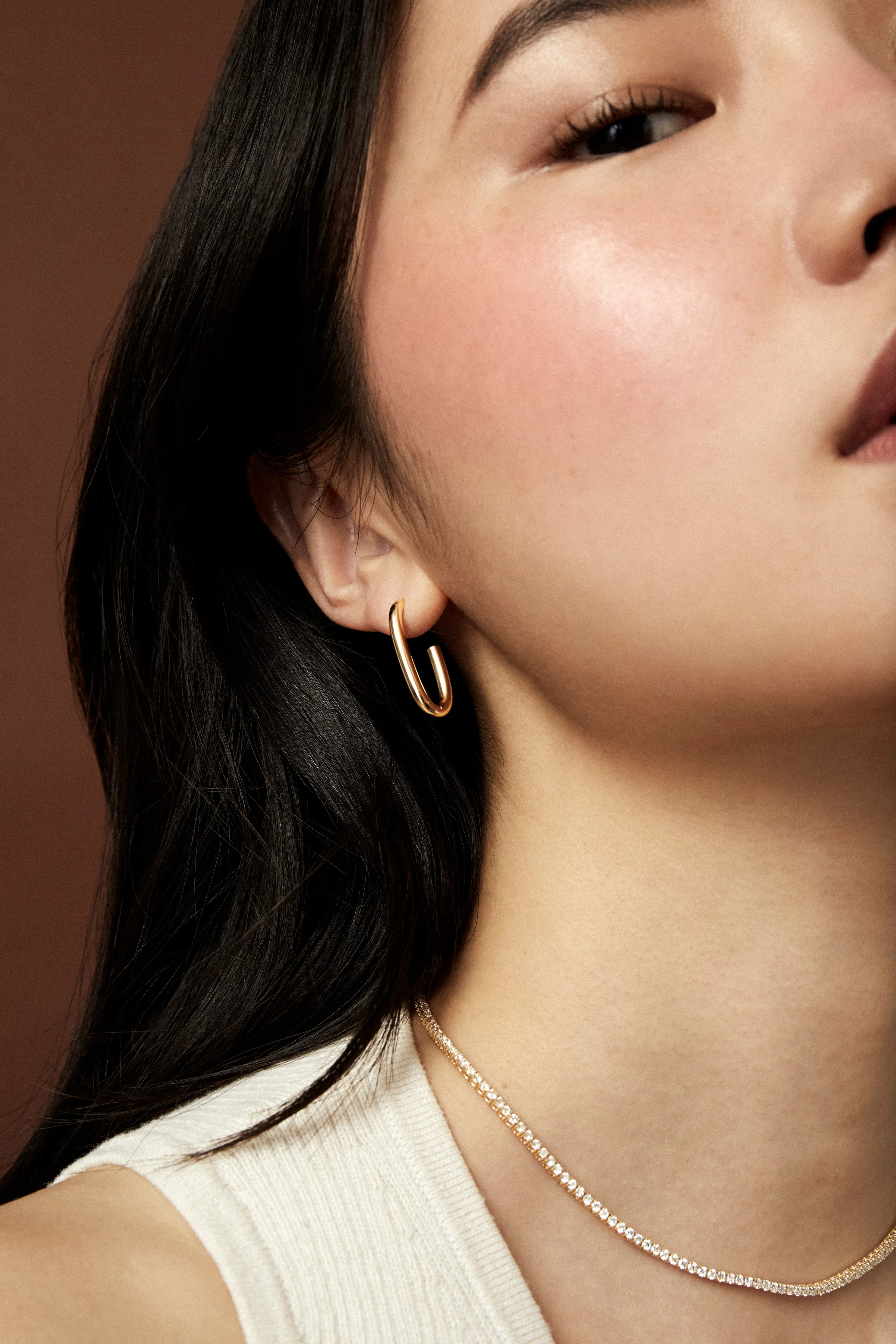 Chunky Oval Hoops sold by Sophie Ratner product image thumbnail 2