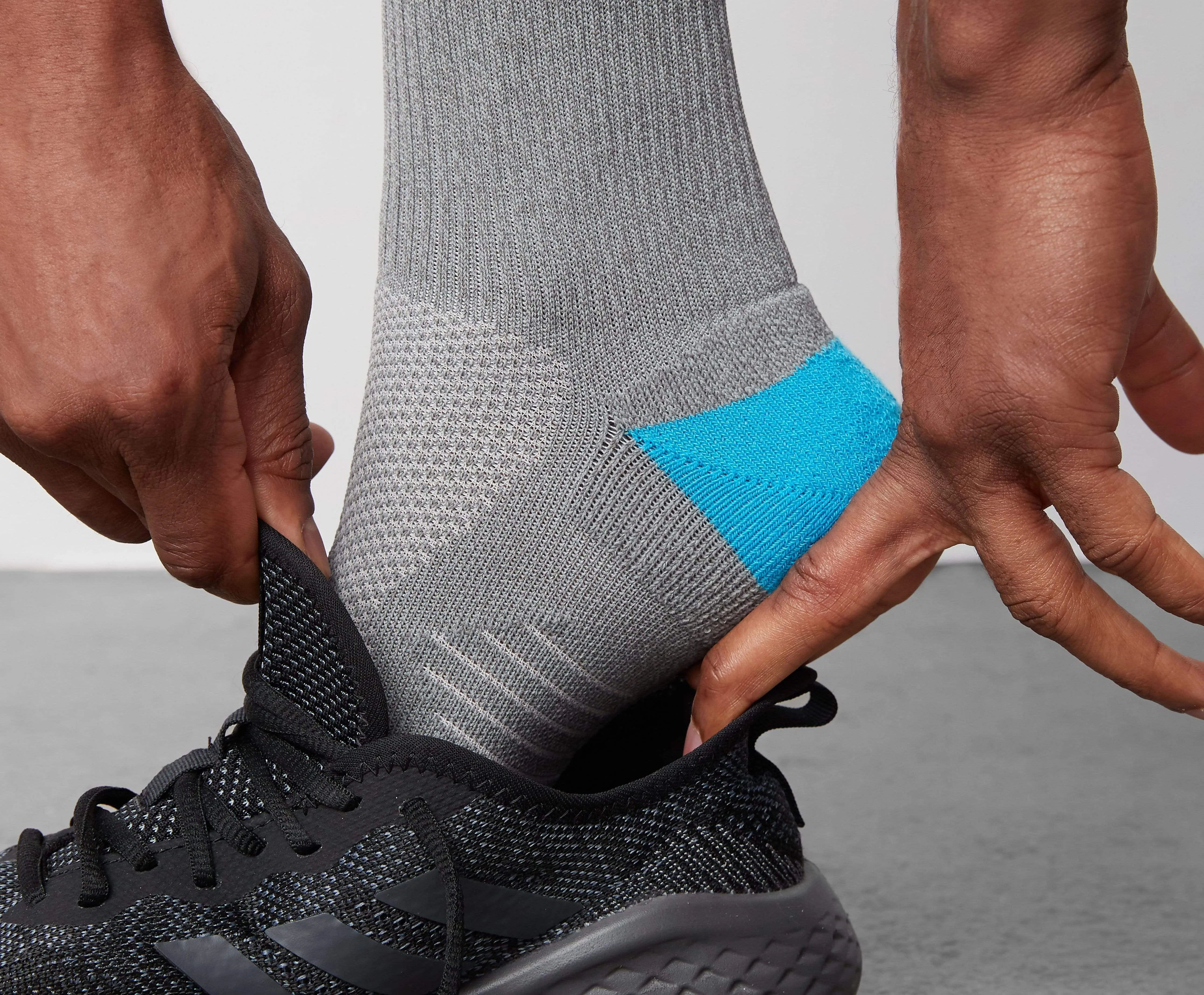 AIRKNITˣ Crew Sock Grey Heather sold by Mack Weldon product image thumbnail 5