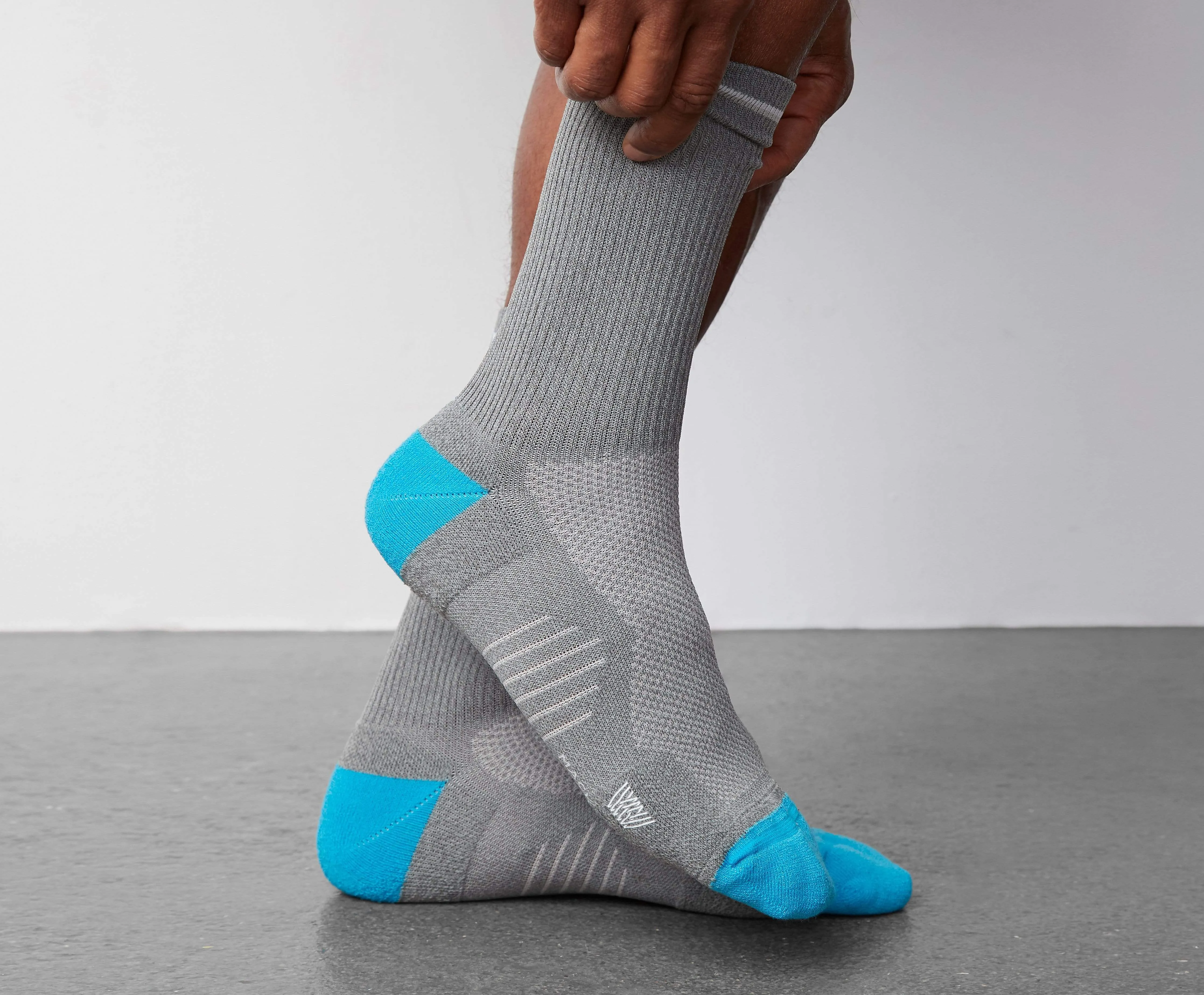 AIRKNITˣ Crew Sock Grey Heather sold by Mack Weldon product image thumbnail 4