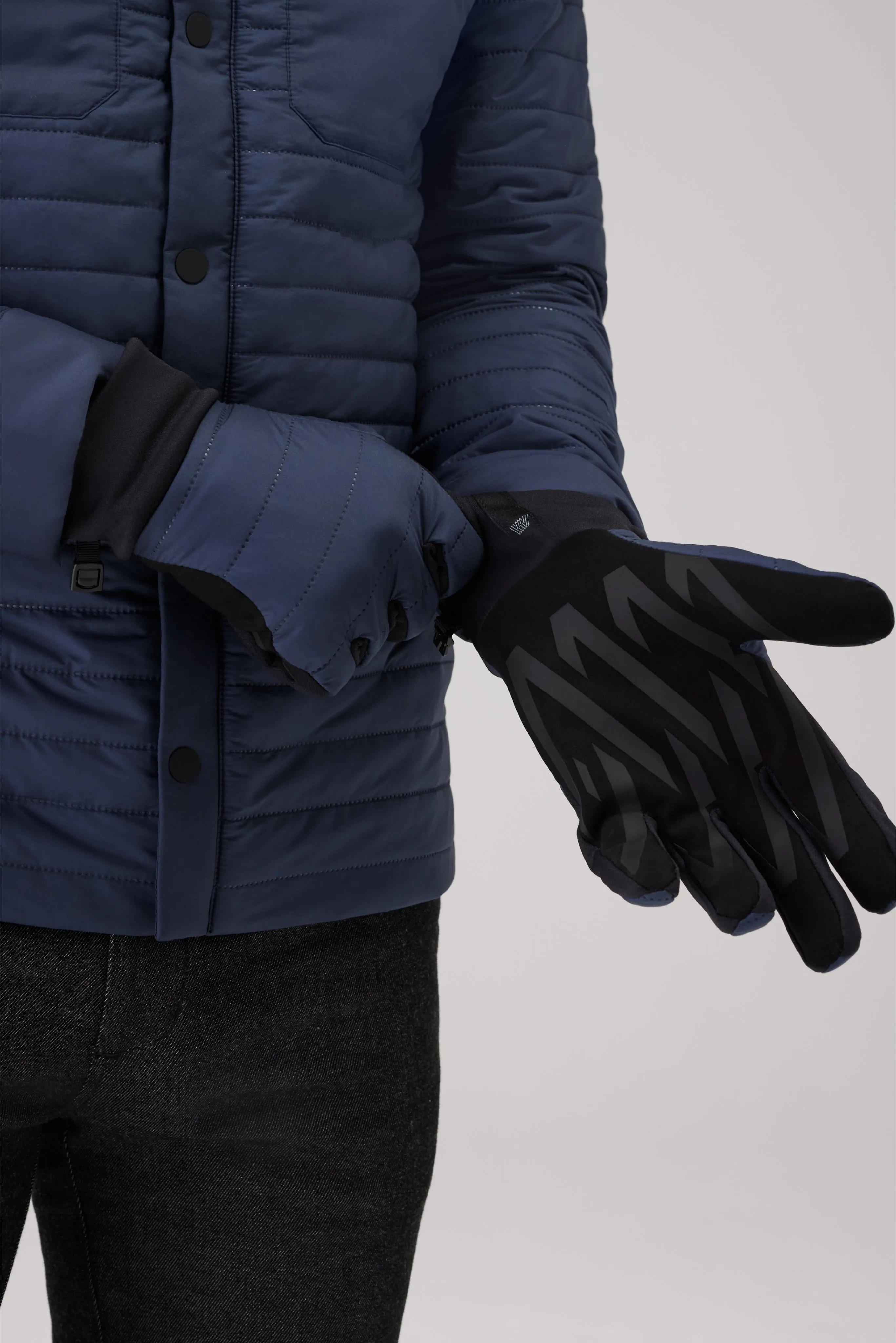 WARMKNIT AIR Performance Glove sold by Mack Weldon product image thumbnail 4