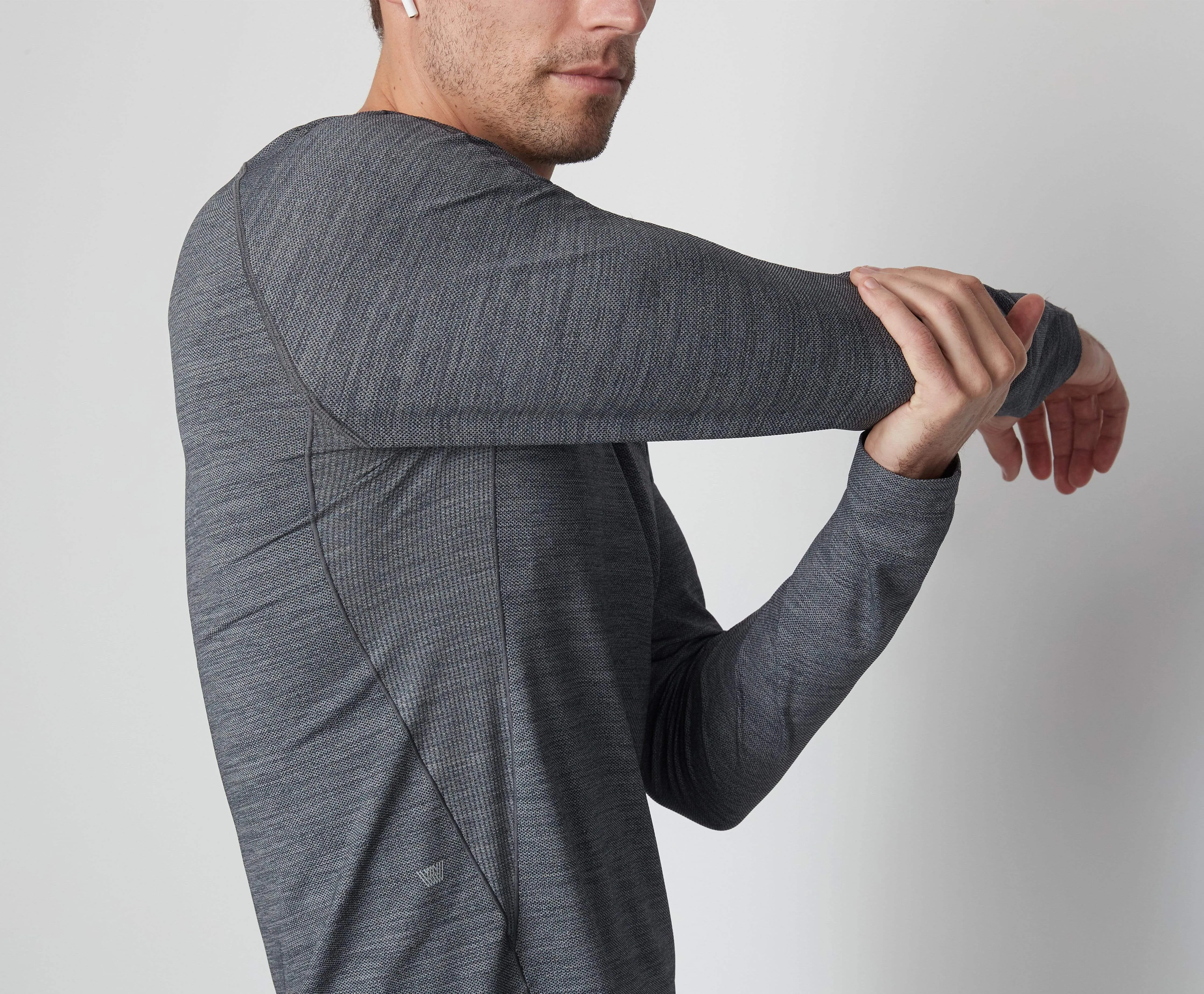 AIRKNITˣ HD Long Sleeve T-Shirt sold by Mack Weldon product image thumbnail 5