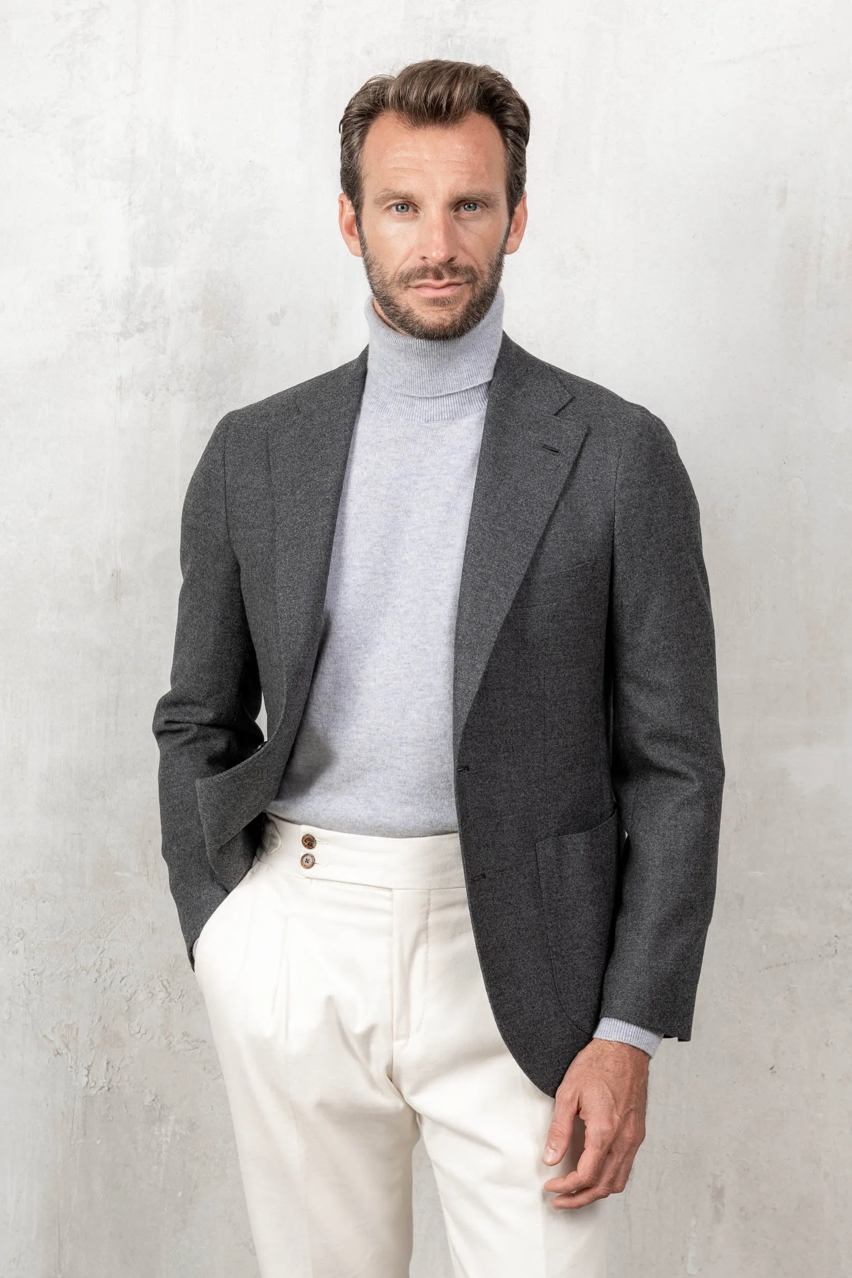 Light grey cashmere turtleneck – Made in italy sold by Pini Parma