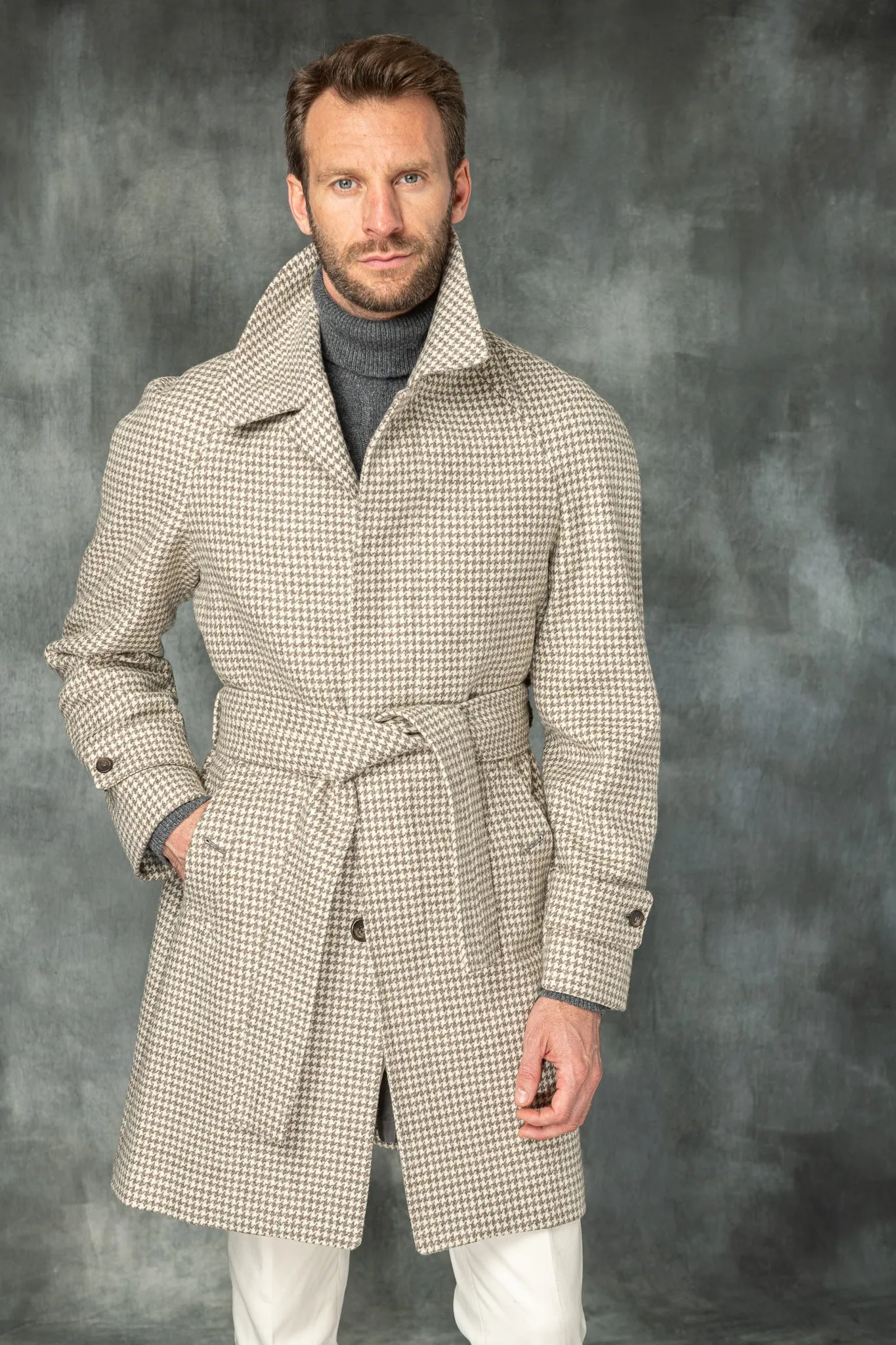 Houndstooth Raglan coat – Made in Italy sold by Pini Parma