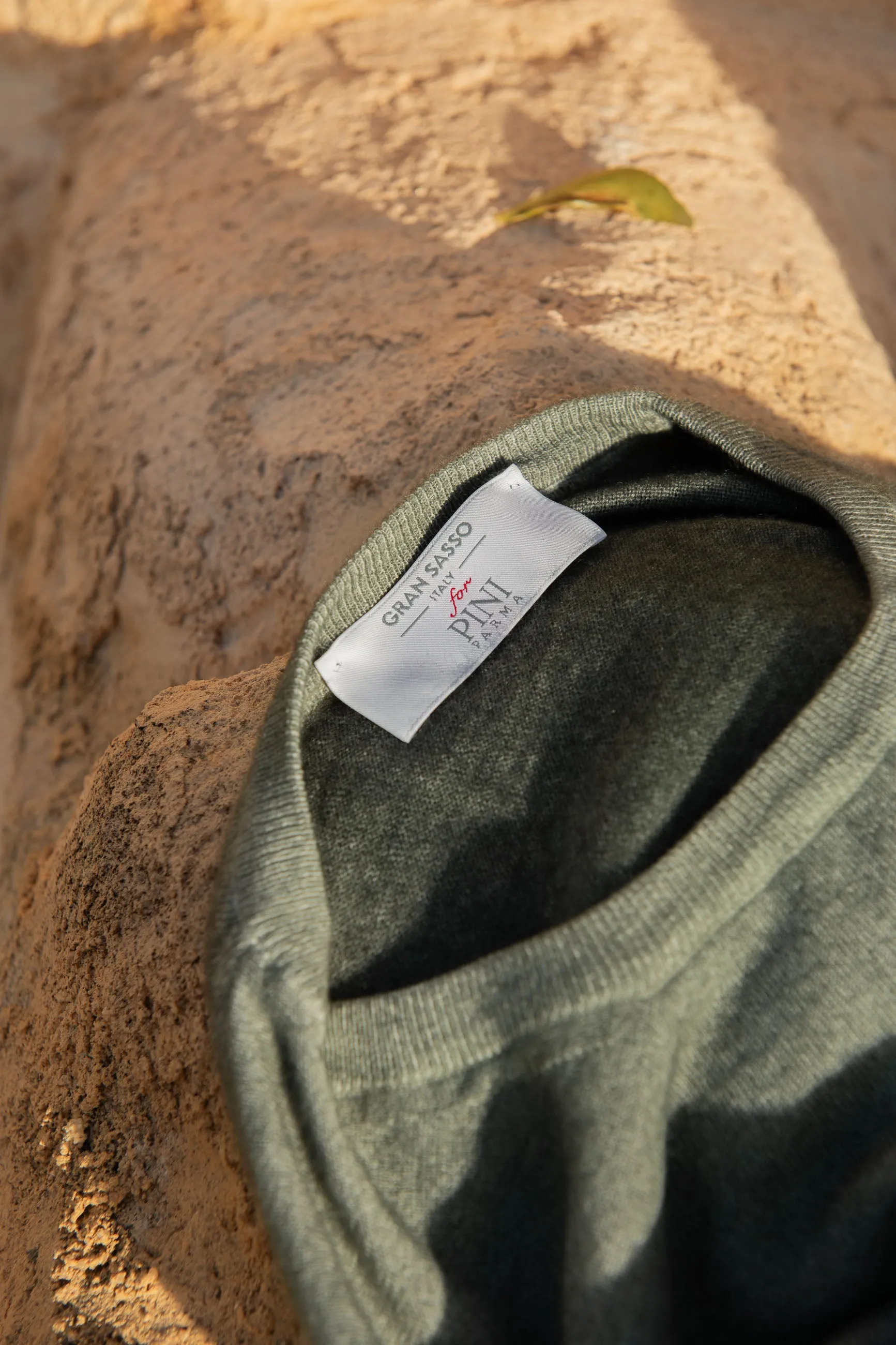 Green superlight cashmere round neck – Made in italy sold by Pini Parma product image thumbnail 5