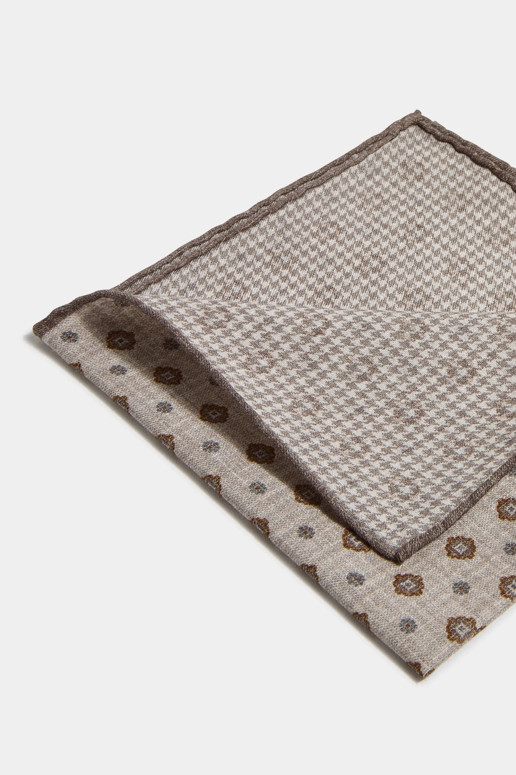 Taupe fancy reversible pocket square - Made in Italy sold by Pini Parma product image thumbnail 3