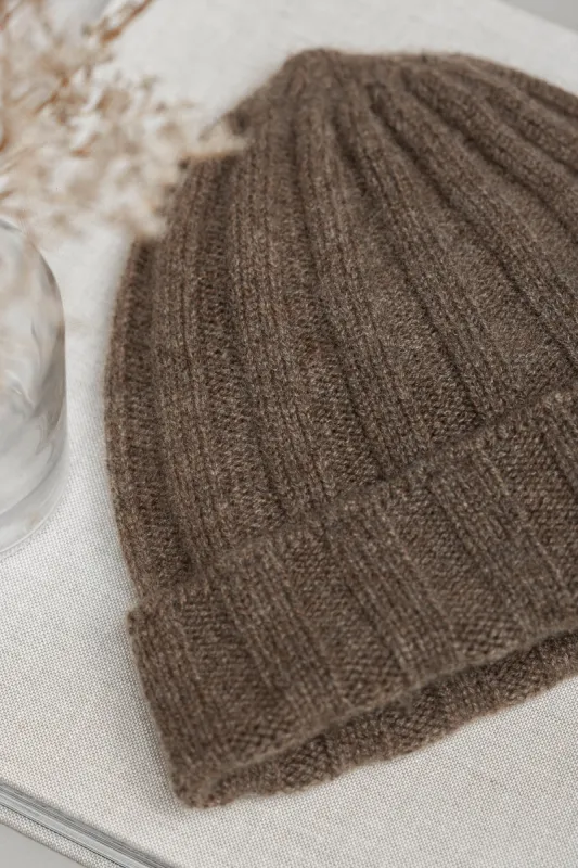 Brown Cashmere rib knit beanie - Made in Italy sold by Pini Parma