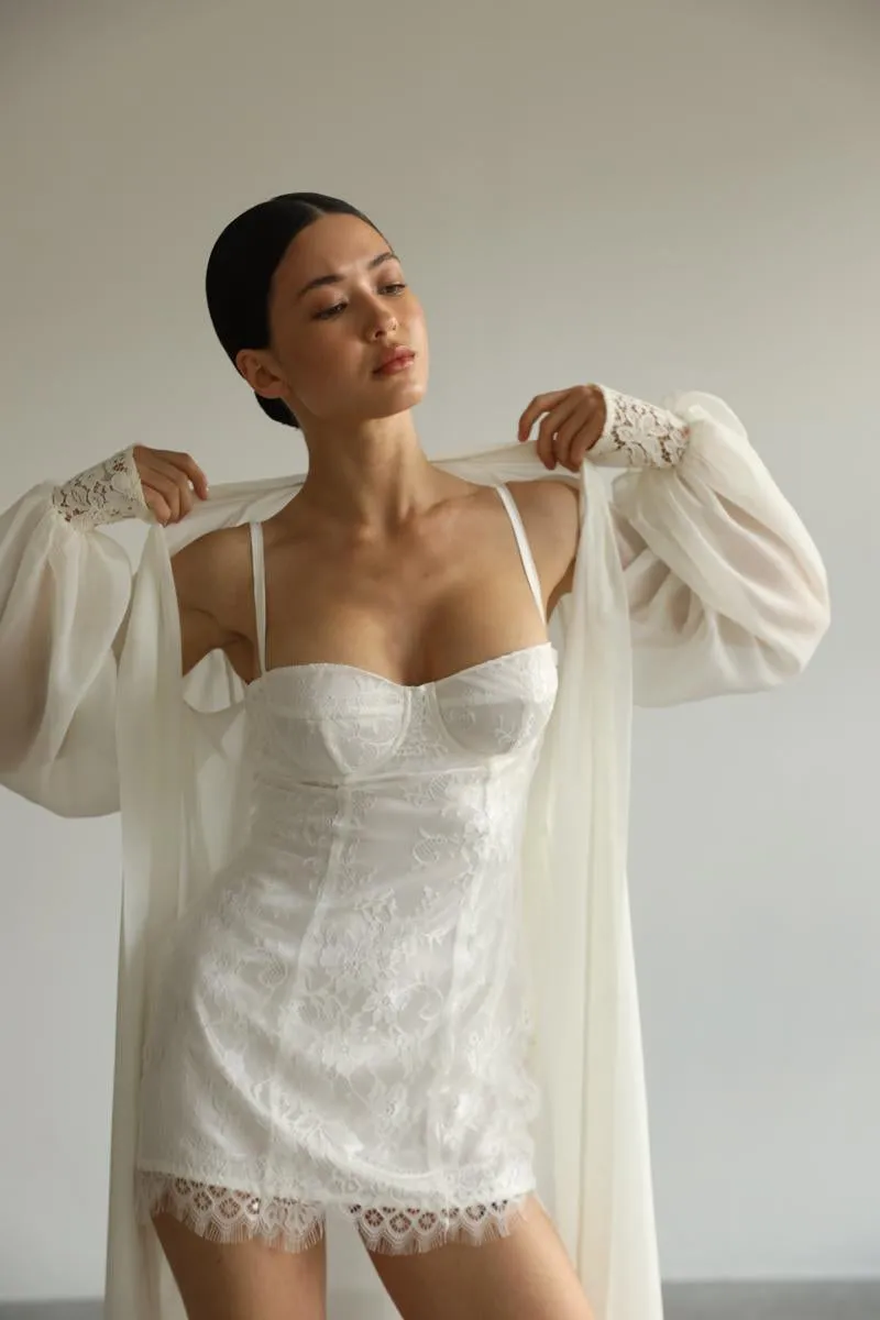 Jessica - White chiffon robe sold by The Robe product image thumbnail 2