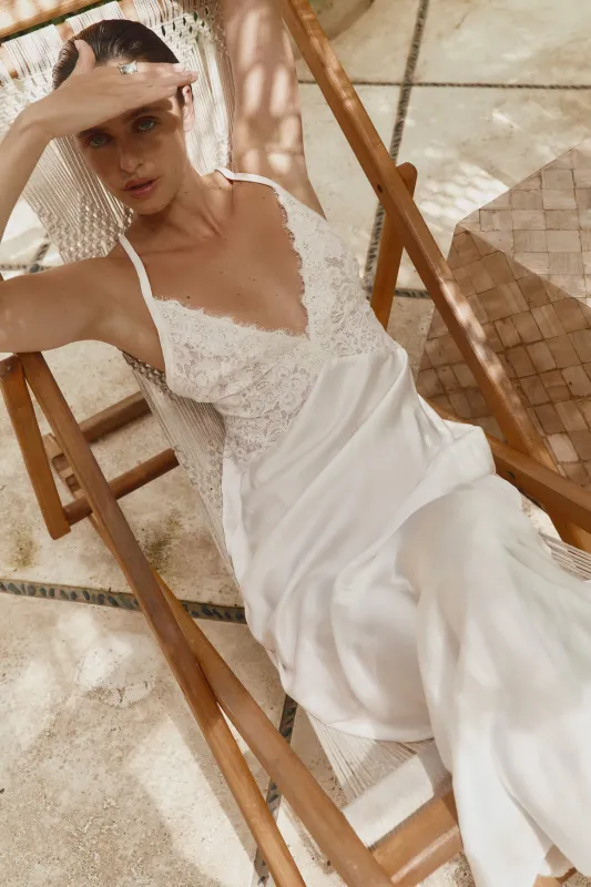 Harper - long dress made by The Robe