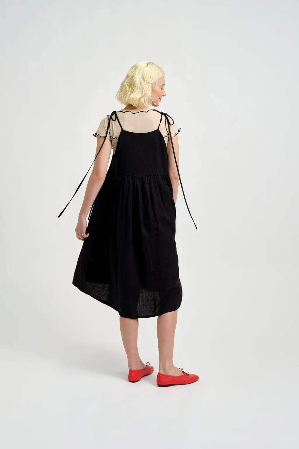 Amelie Dress Black Linen sold by Eliza Faulkner product image thumbnail 2
