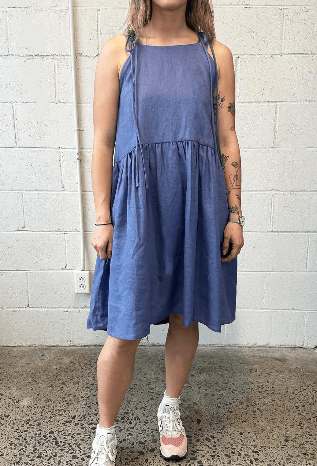 Tig Dress Periwinkle Blue Linen sold by Eliza Faulkner product image thumbnail 3