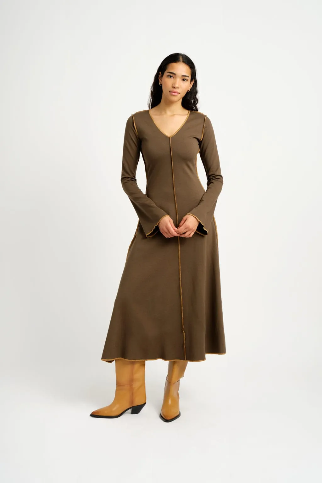 Clara Dress Green sold by Eliza Faulkner product image thumbnail 2