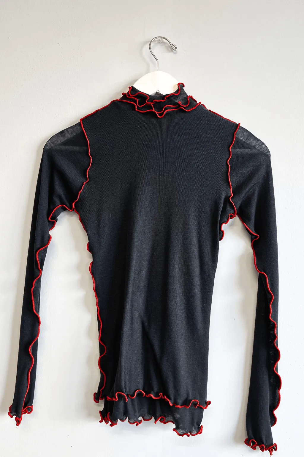 Sample Longsleeves Turtleneck Navy Wool sold by Eliza Faulkner product image thumbnail 3