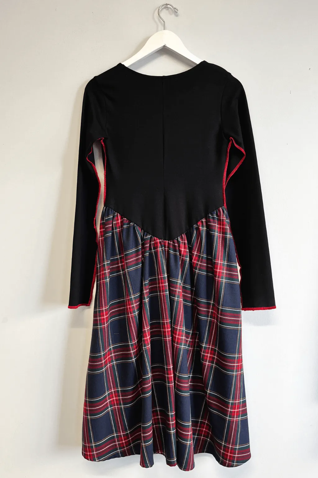 Sample Joan Dress Black And Navy Plaid sold by Eliza Faulkner product image thumbnail 3