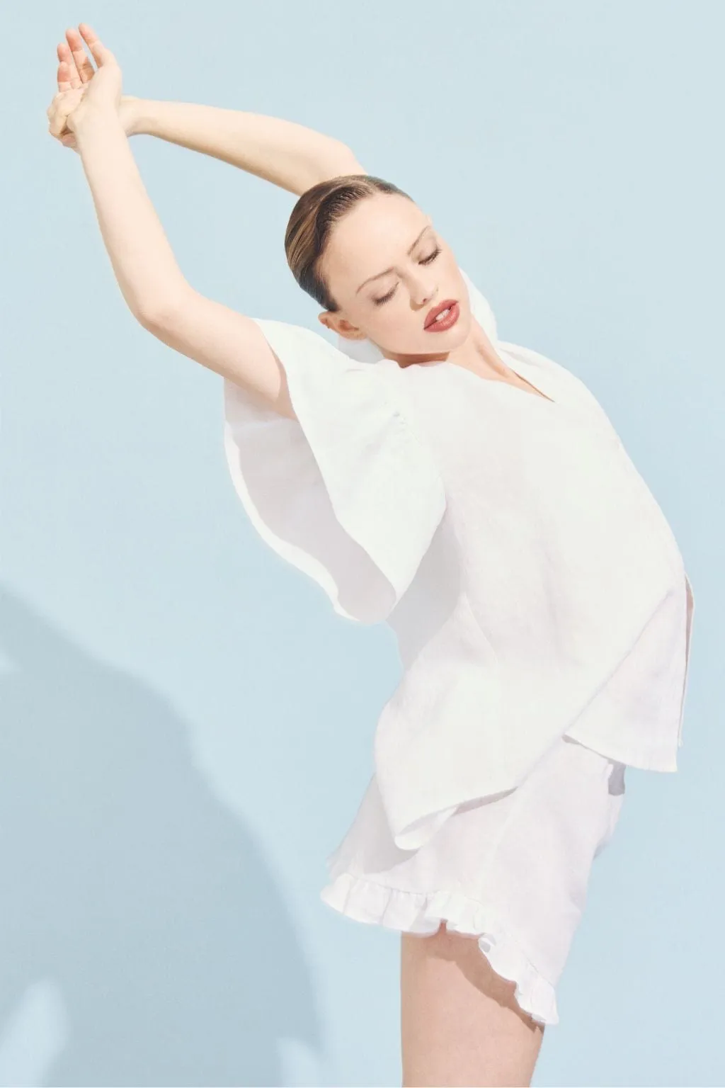 Baxter Short White Linen sold by Eliza Faulkner product image thumbnail 4