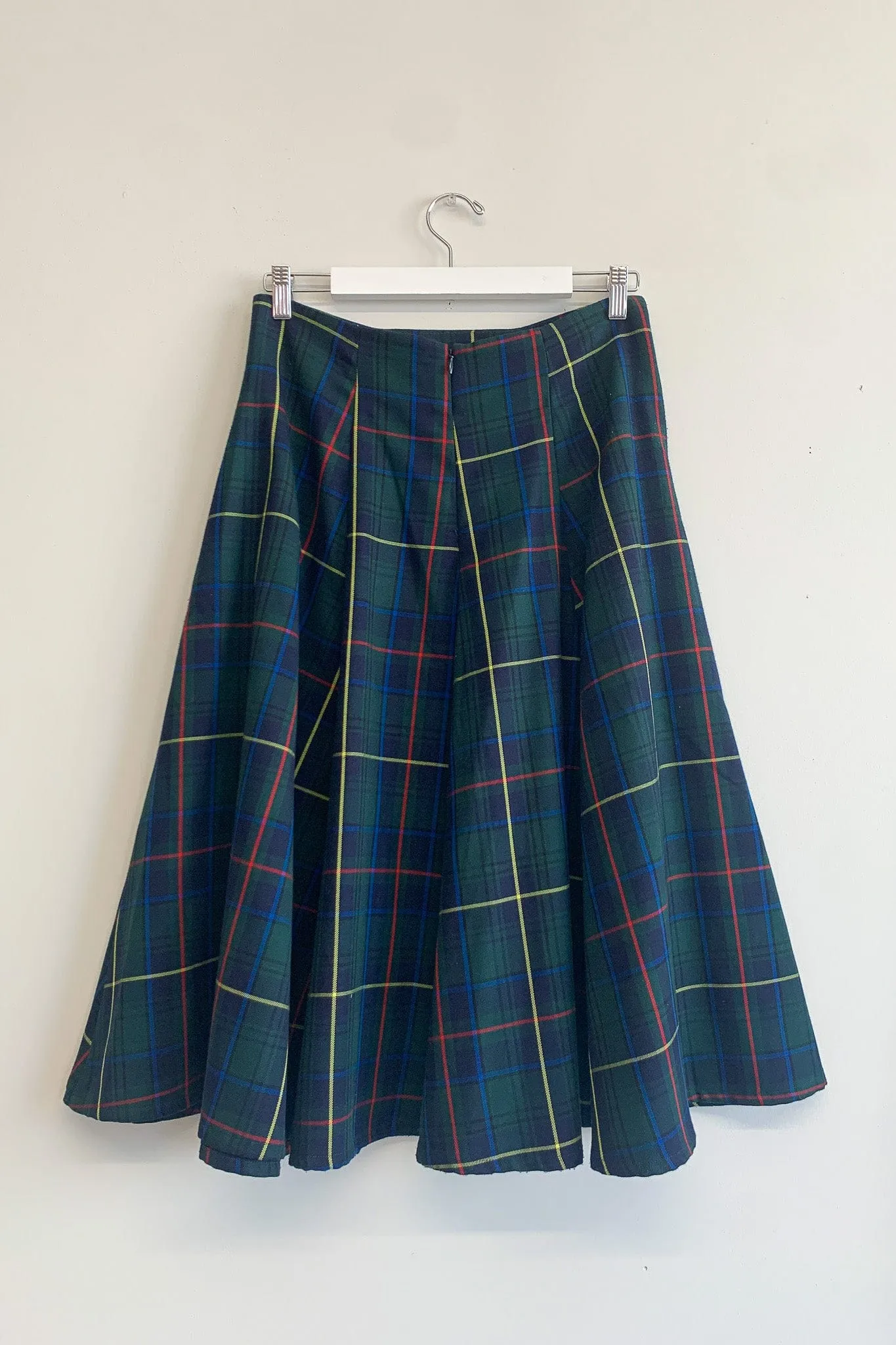 Secondhand Berkley Skirt Green Plaid sold by Eliza Faulkner product image thumbnail 2
