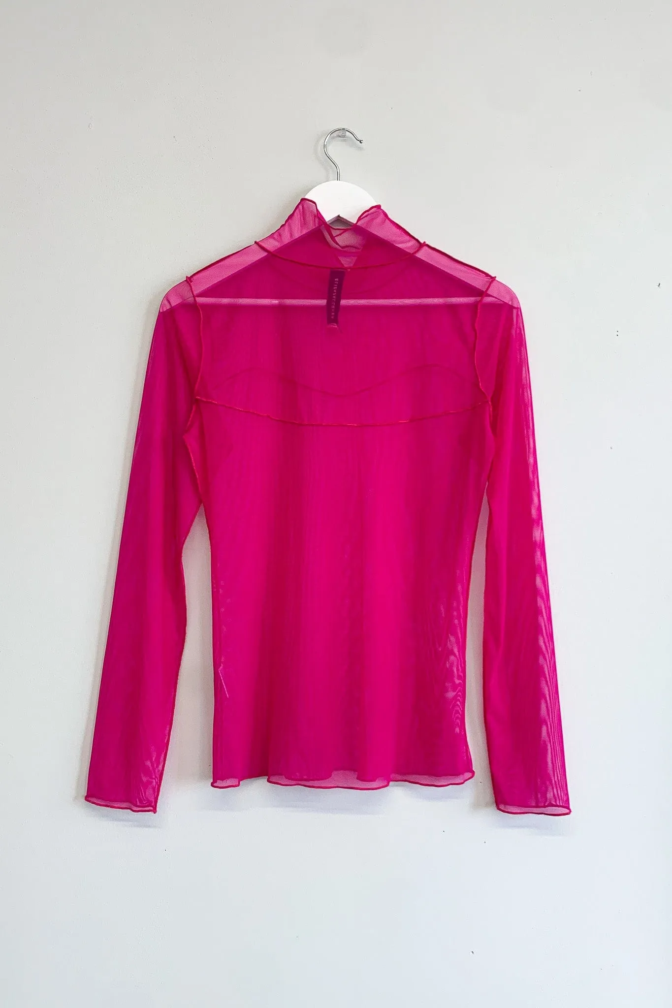 Secondhand Wave Mesh Turtleneck Pink sold by Eliza Faulkner product image thumbnail 2