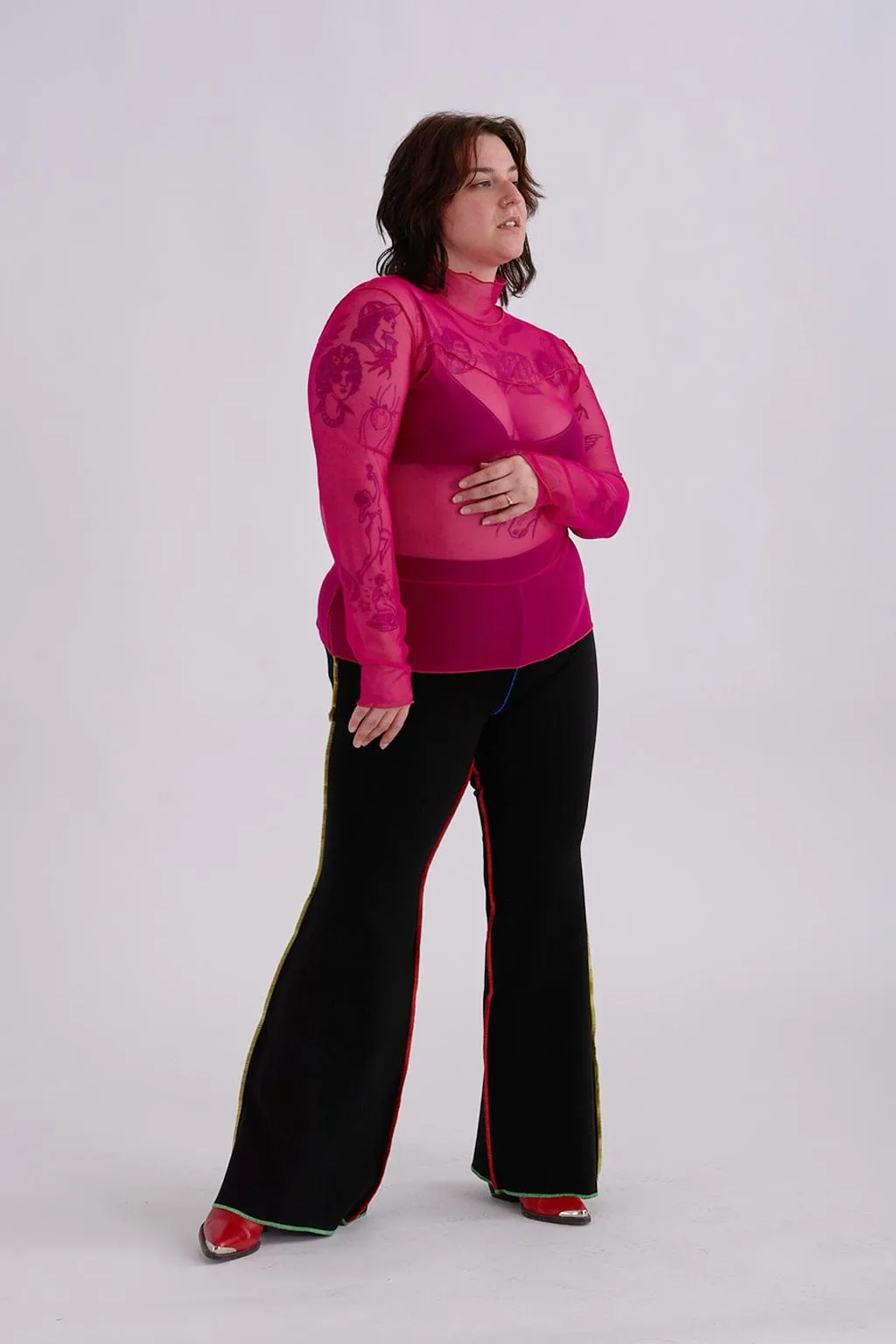 Secondhand Wave Mesh Turtleneck Pink sold by Eliza Faulkner product image thumbnail 4