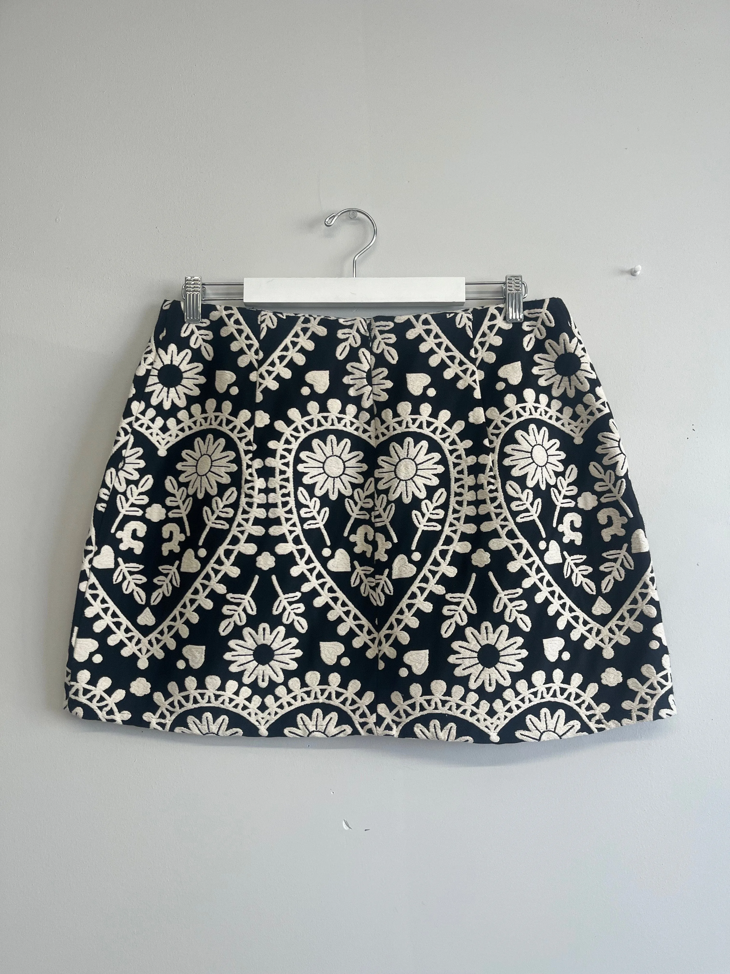 Pre-loved Tara Skirt Black & White Jacquard - Size XXL sold by Eliza Faulkner product image thumbnail 4