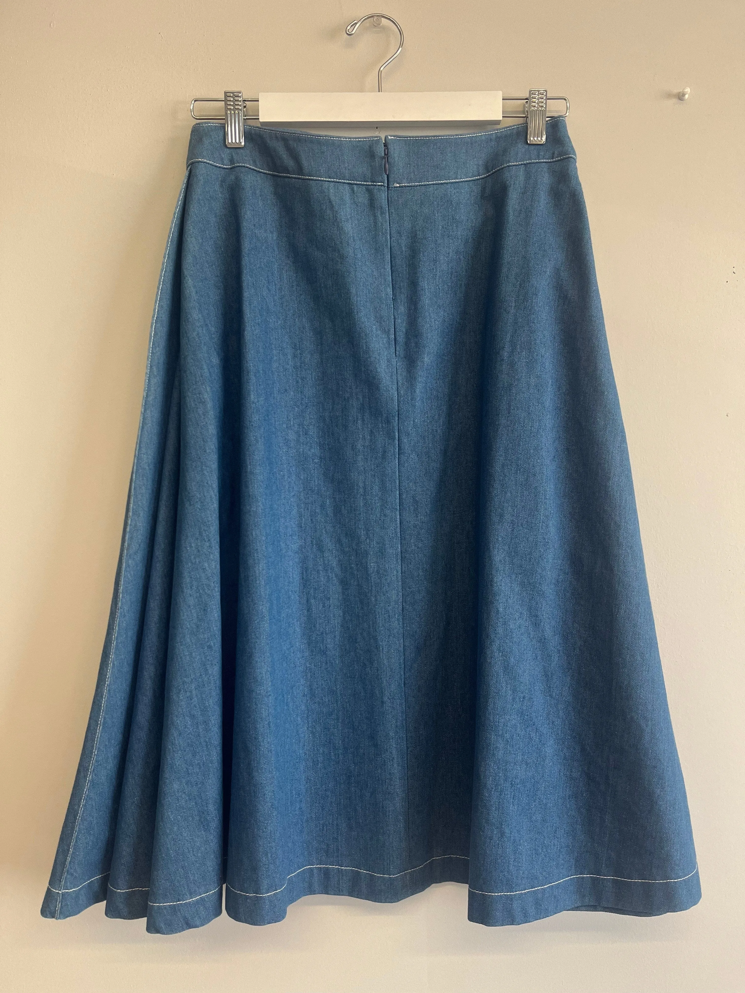 Pre-loved Winnie Skirt Denim - Size M sold by Eliza Faulkner product image thumbnail 2