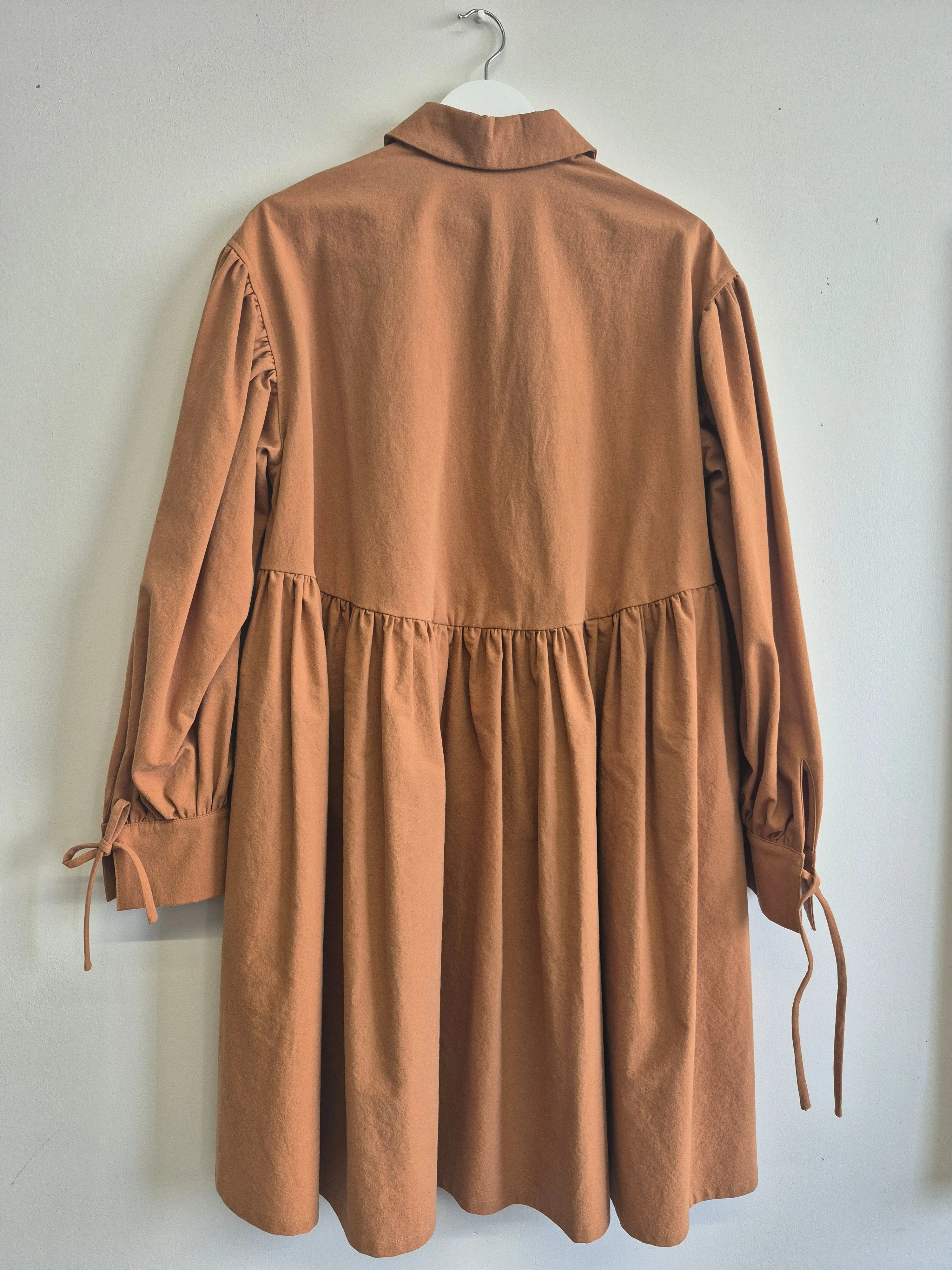 Sample Loretta Dress Camel sold by Eliza Faulkner product image thumbnail 3