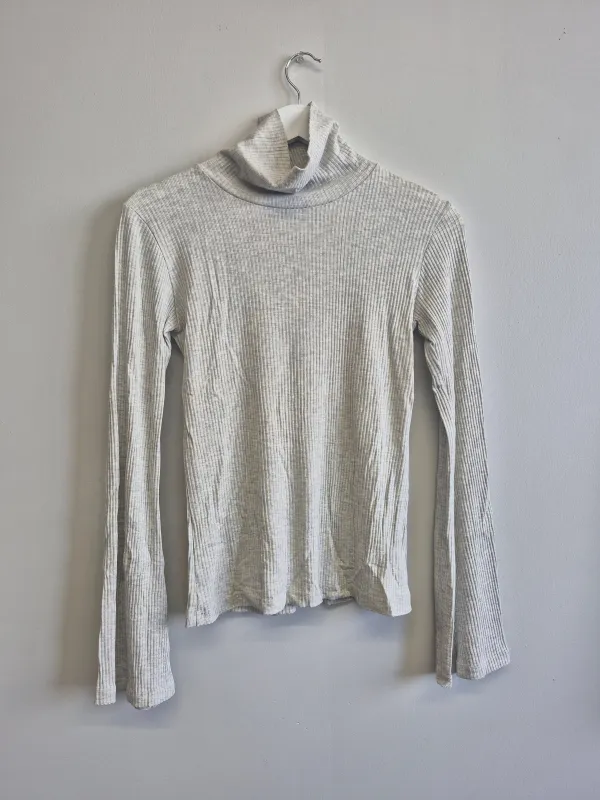 Sample Longsleeve Rib Top Grey made by Eliza Faulkner