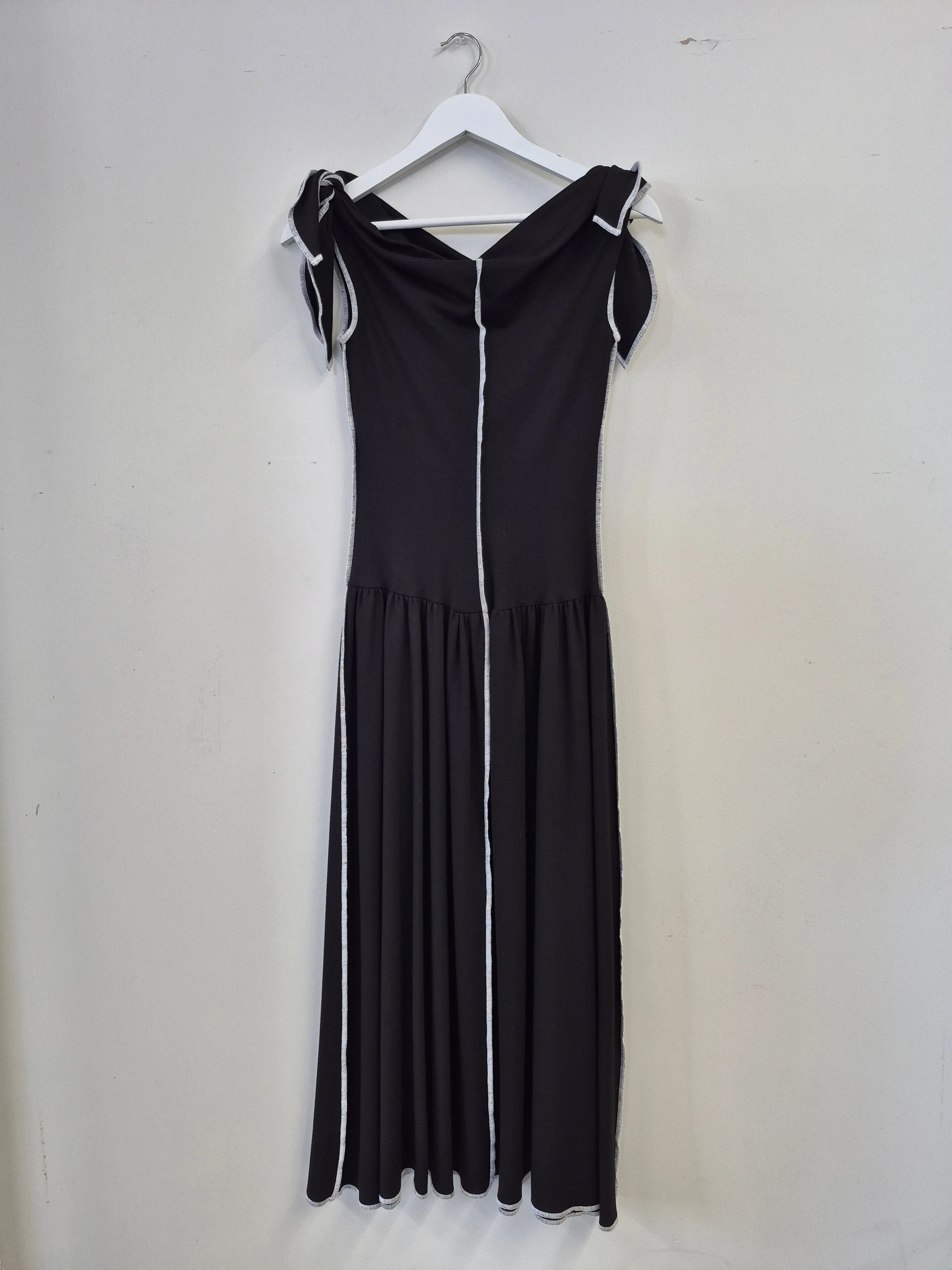 Sample Diana Dress Black sold by Eliza Faulkner product image thumbnail 3