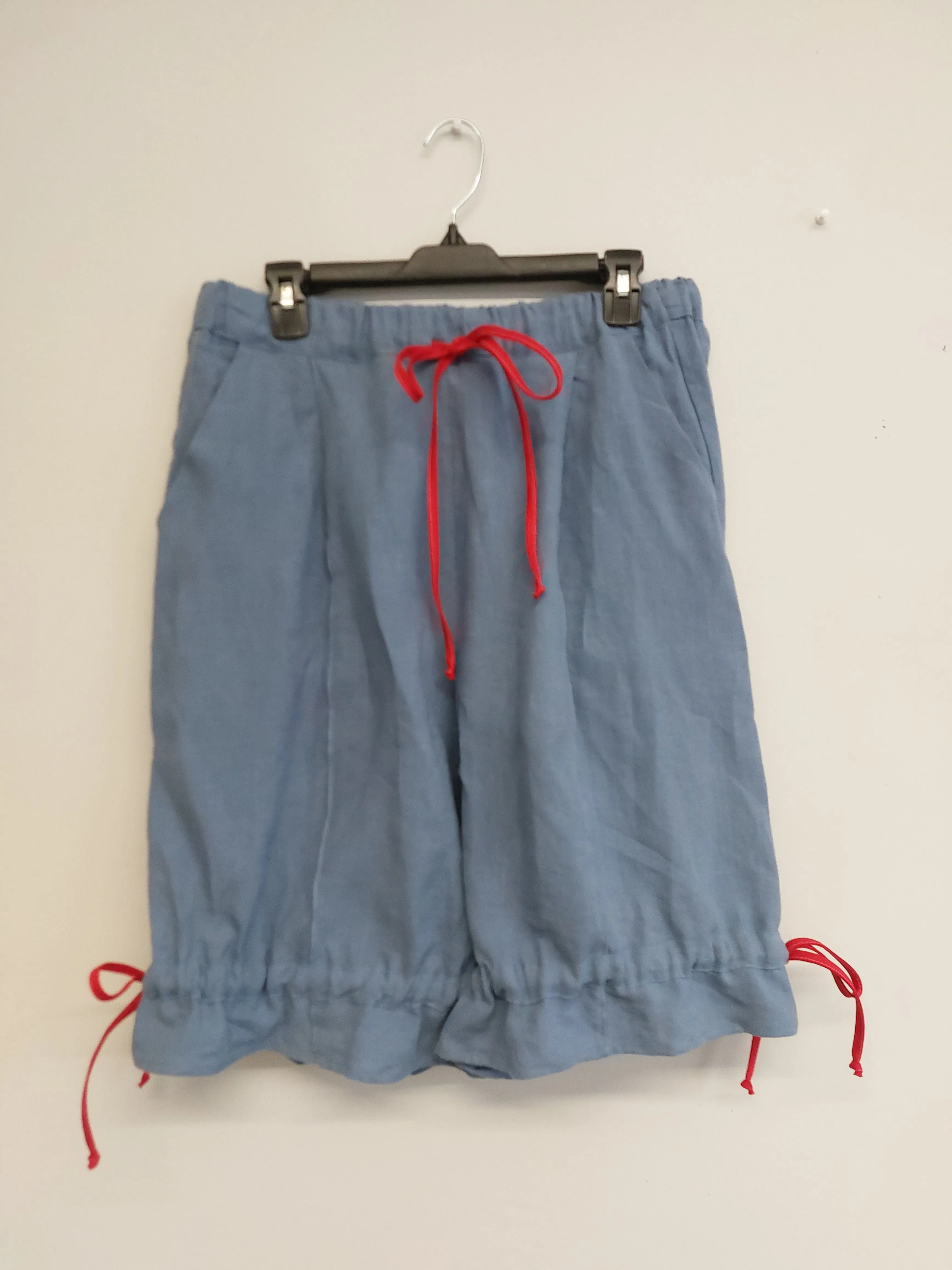Sample Babette Shorts Blue Linen sold by Eliza Faulkner product image thumbnail 3