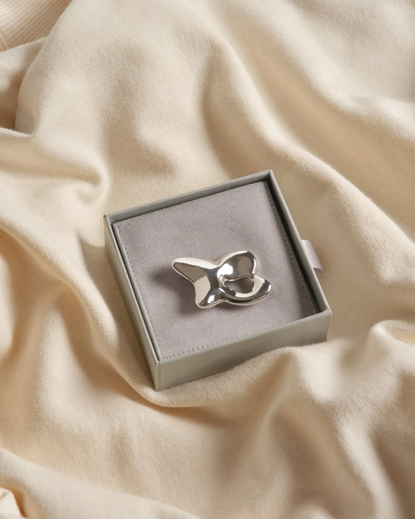 Heirloom Hats X Seola Atelier | Sculptural Sterling Silver Brooches – Utrecht, Gongga & Cuillin sold by Heirloom Hats product image thumbnail 3