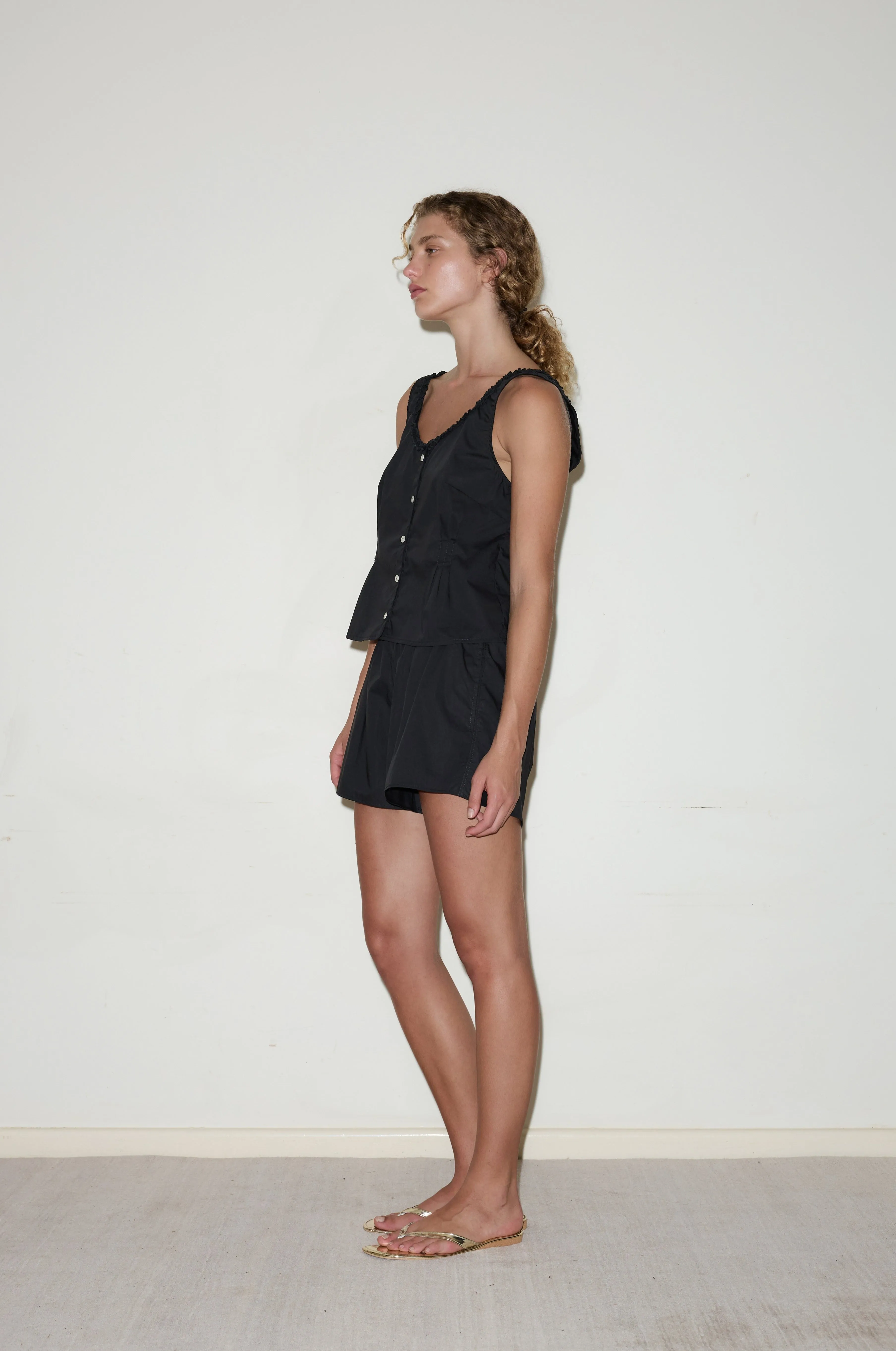 dearie dada/ダーリーダダ plenty frill blouse 黒 LTS Tall Black Woven Frill Blouse | Long Tall Sally