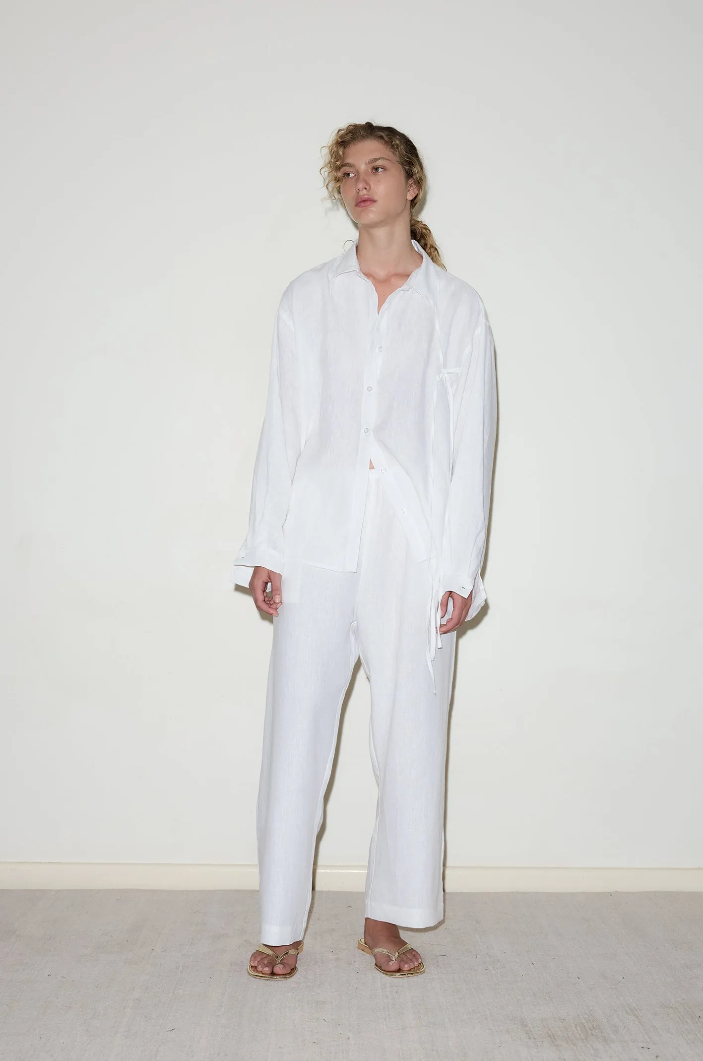 String Linen Set - White | Parallel