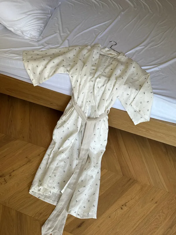 02 robe - vintage floral made by Deiji Studios