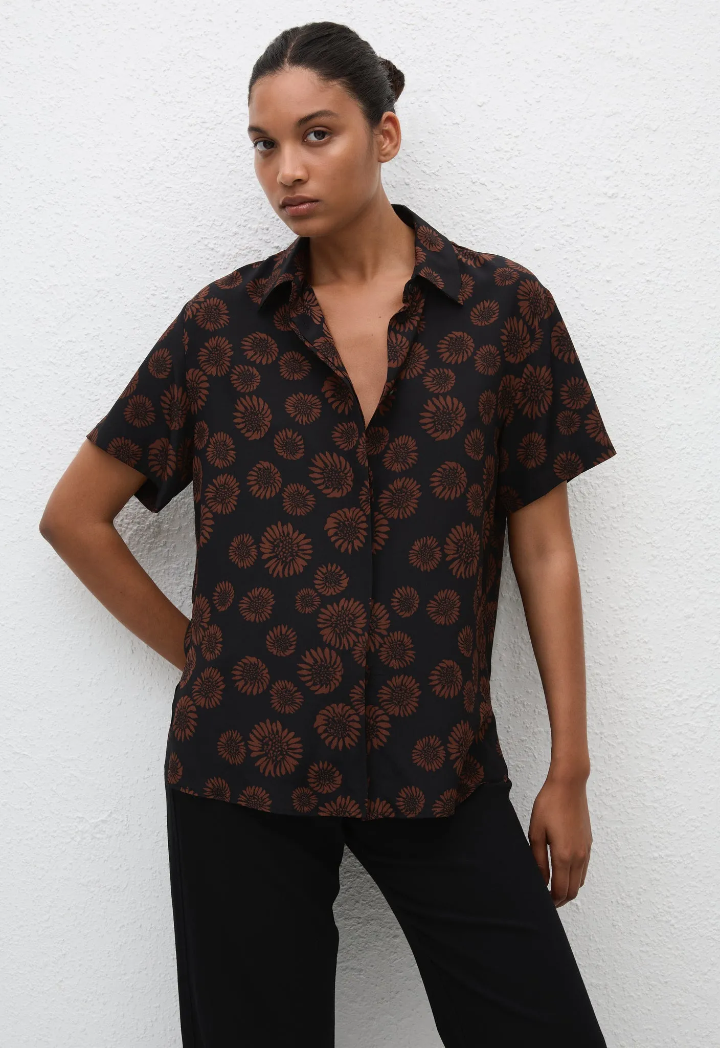 Short Sleeve Shirt - Panama sold by Matteau product image thumbnail 3