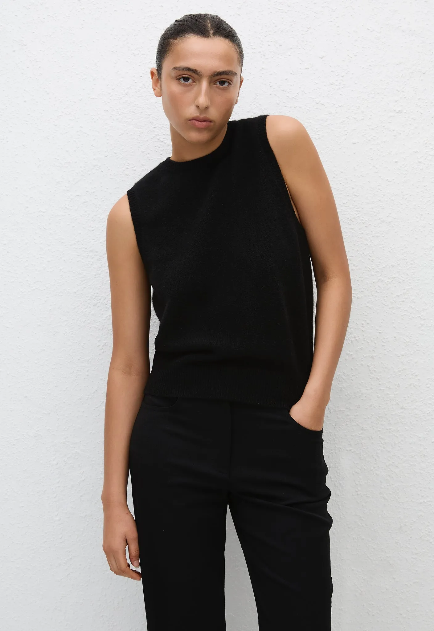 Cashmere Crew Vest - Black sold by Matteau product image thumbnail 2