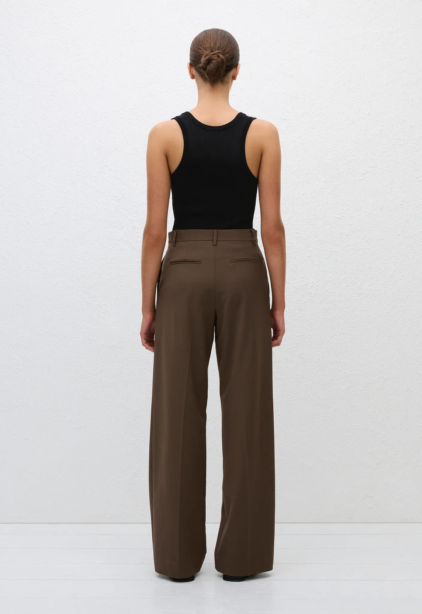 Relaxed Tailored Trouser - Coffee sold by Matteau product image thumbnail 3
