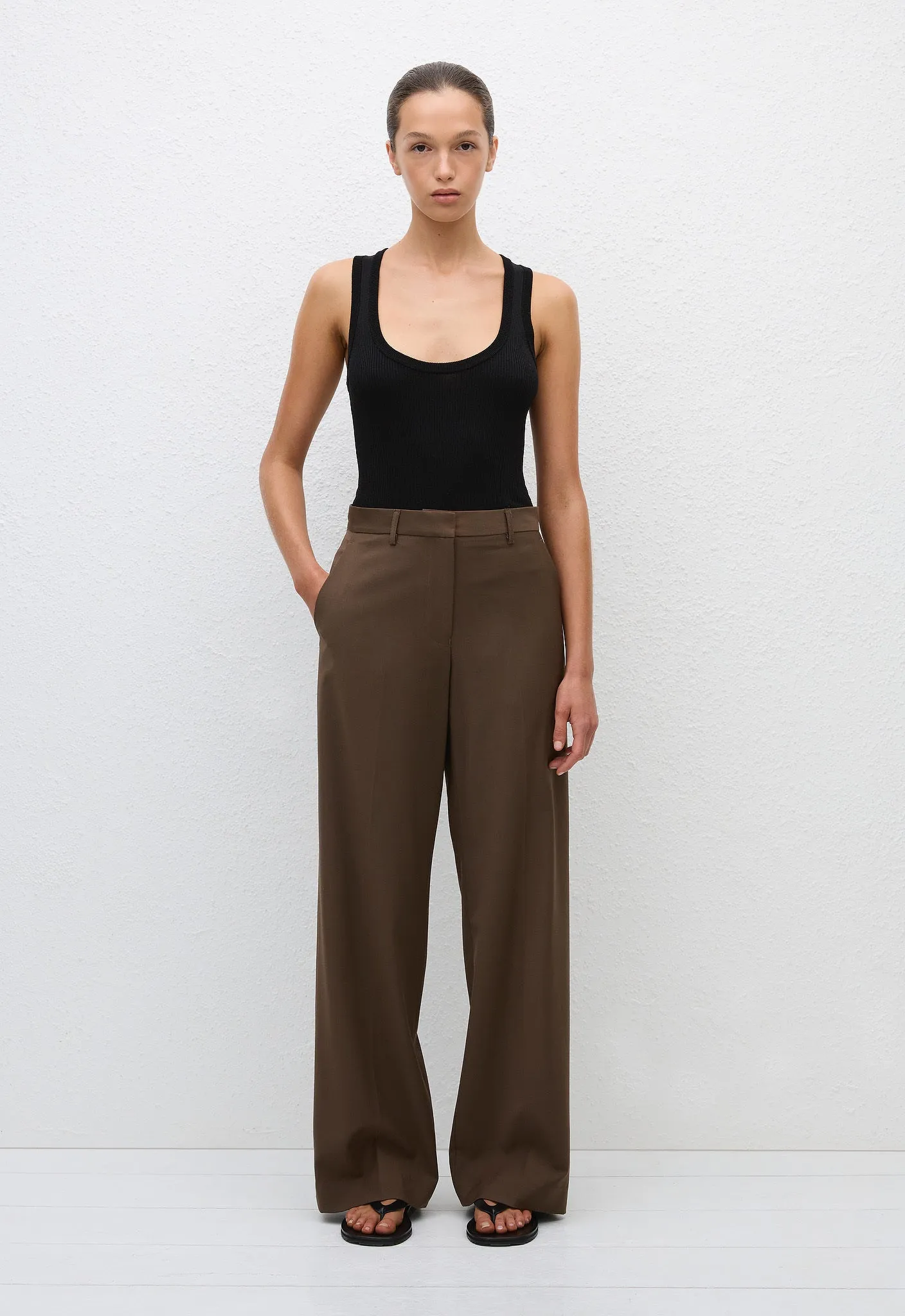 Relaxed Tailored Trouser - Coffee sold by Matteau