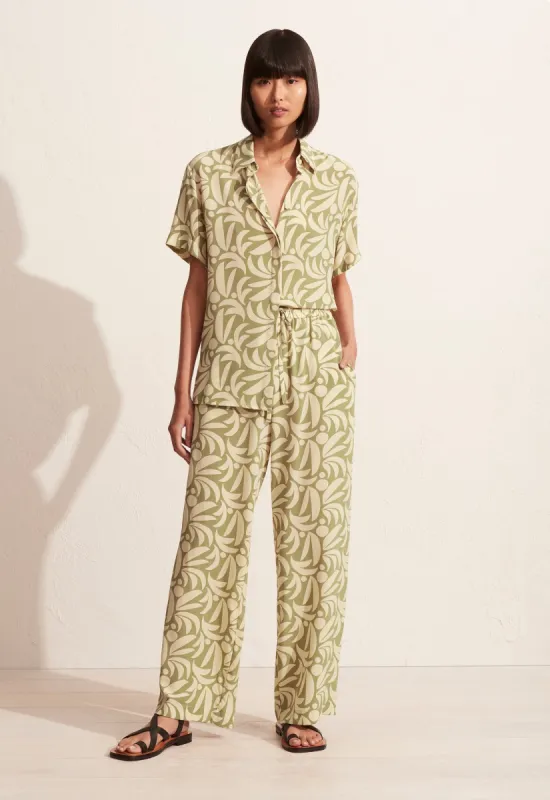 The Short Sleeve Shirt - Sage Palmas sold by Matteau