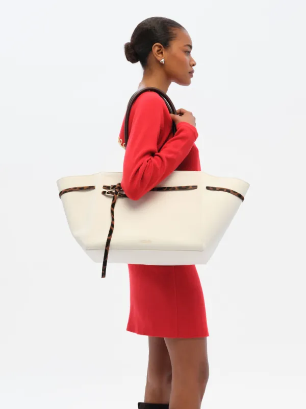 NOA - Oversized canvas tote bag sold by Siedres