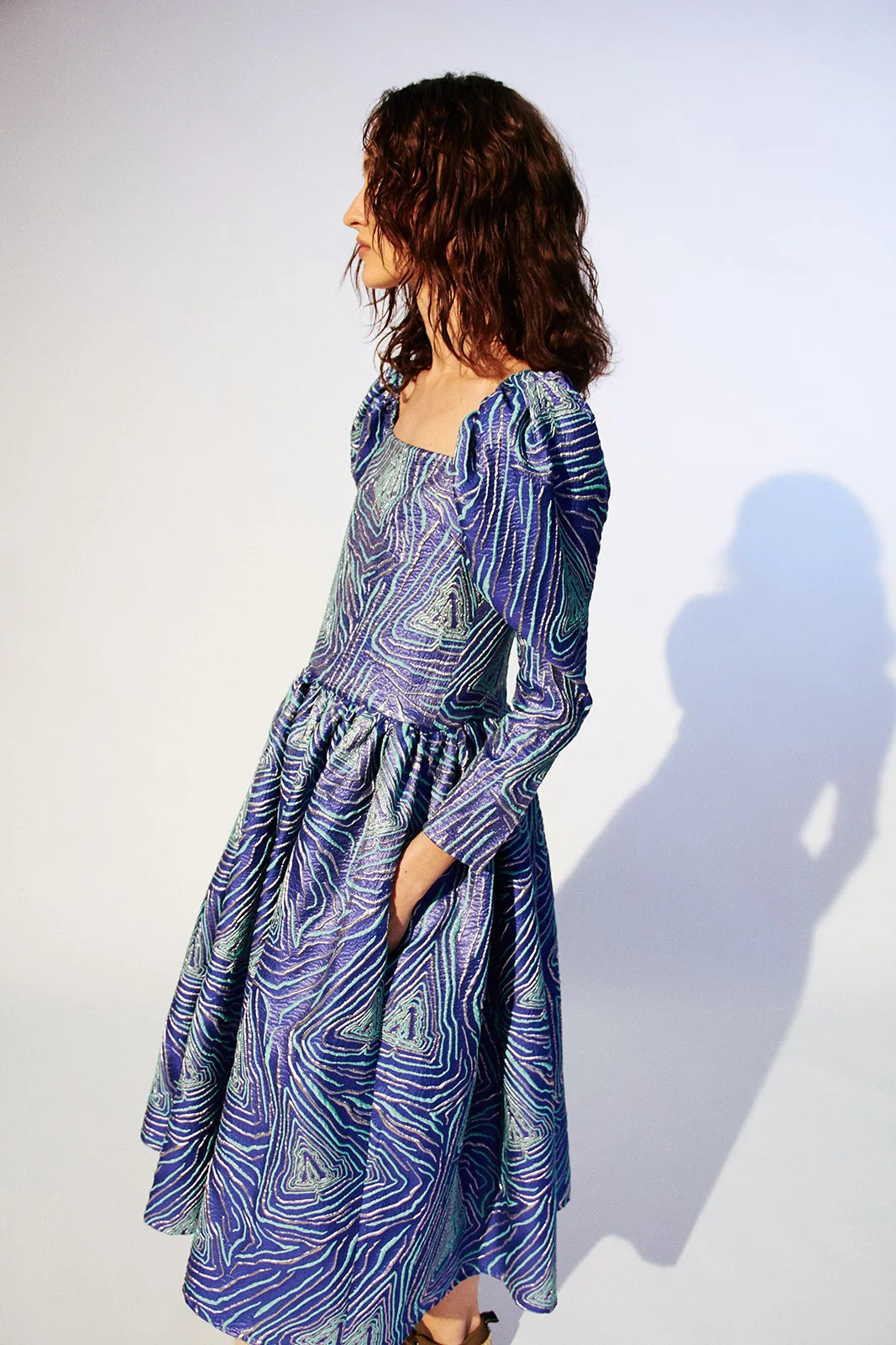 LIAM - Balloon sleeve blue jacquard midi dress sold by Siedres product image thumbnail 4