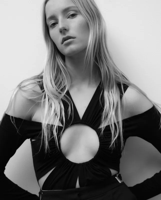 Ring Top sold by Sid Neigum