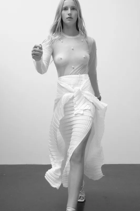 Pearl Top sold by Sid Neigum