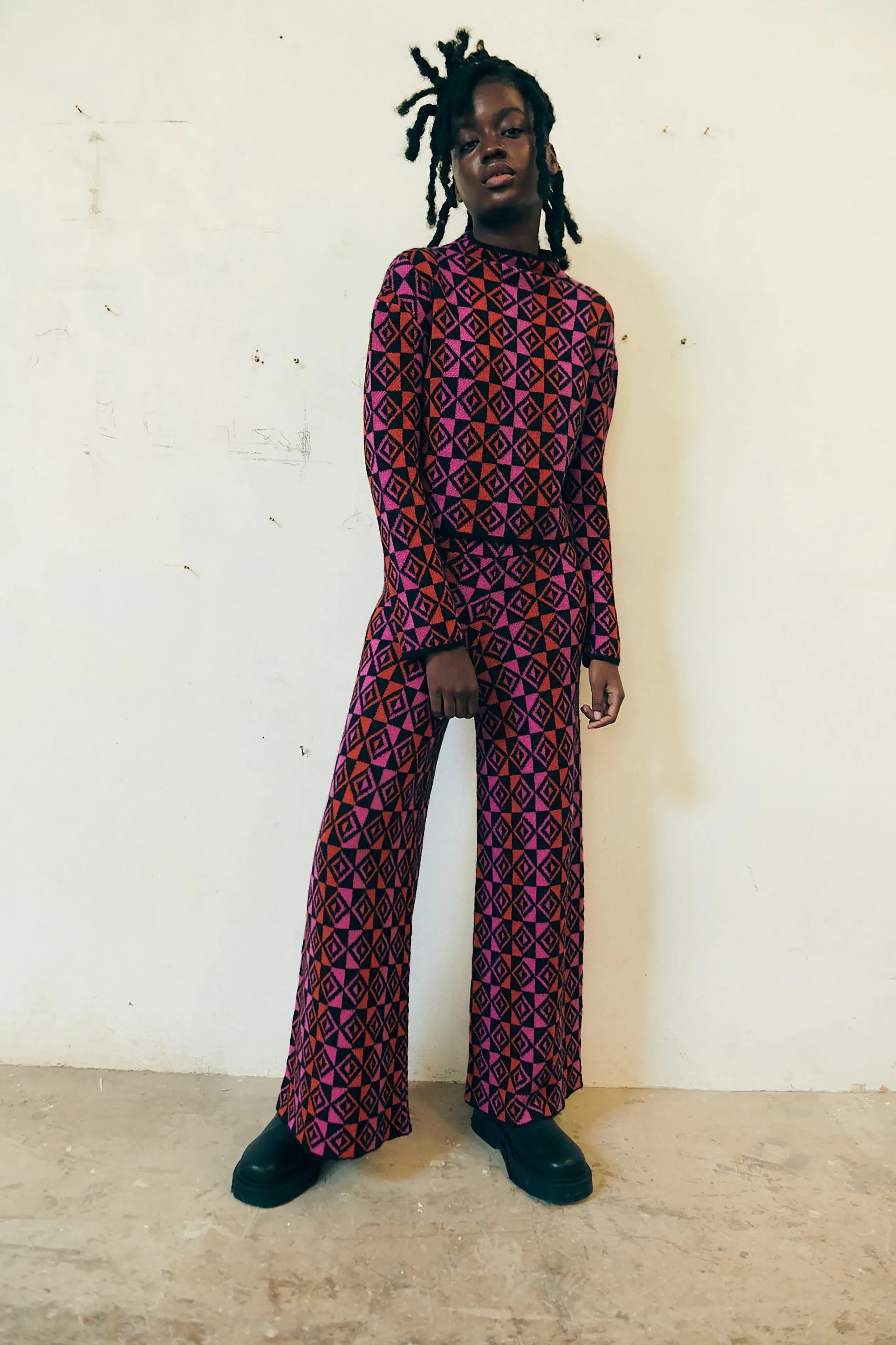 QERO PANTS | FUCHSIA sold by ESCVDO product image thumbnail 4