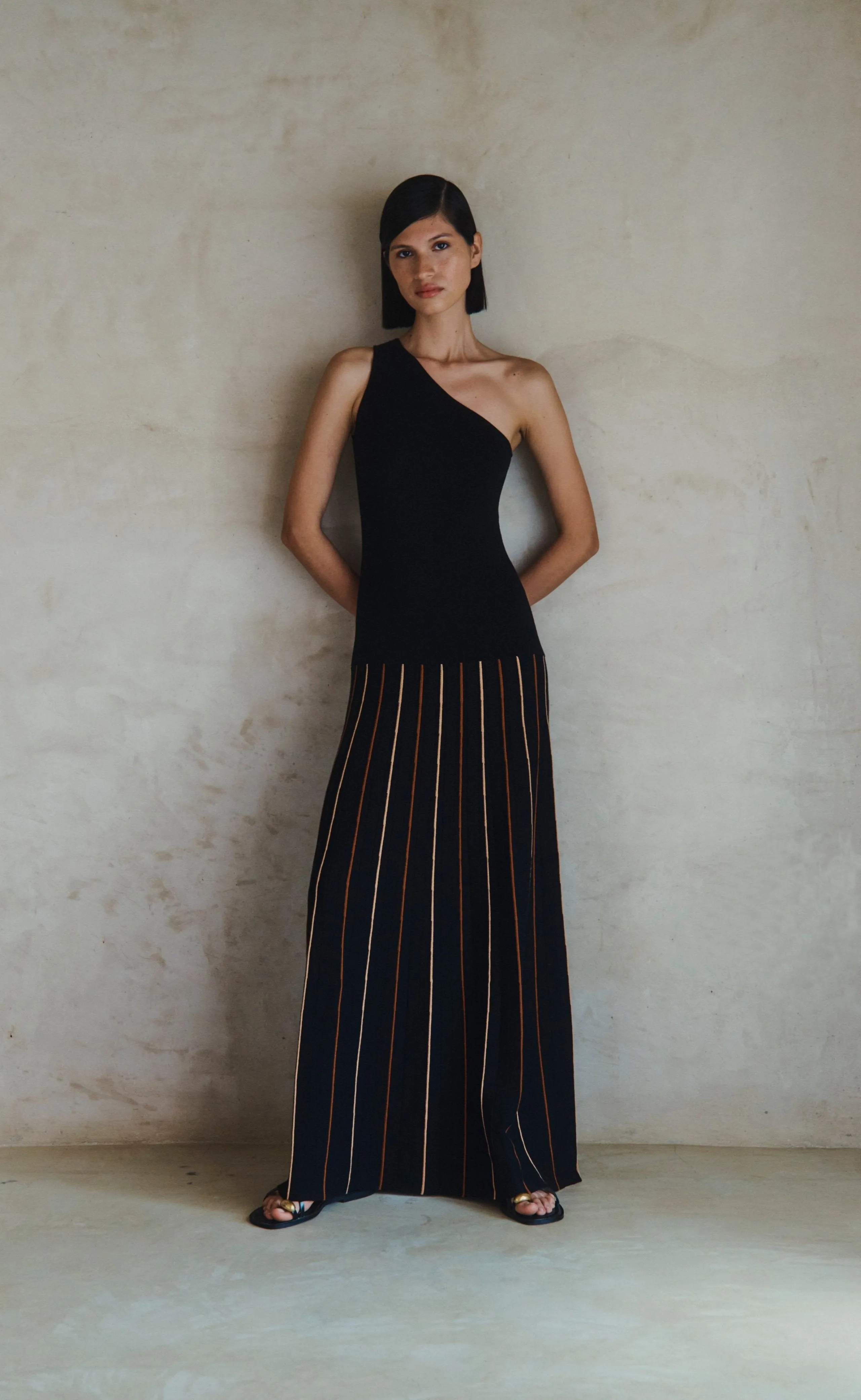 MANGLAR ONE SHOULDER MAXI DRESS | BLACK sold by ESCVDO product image thumbnail 2