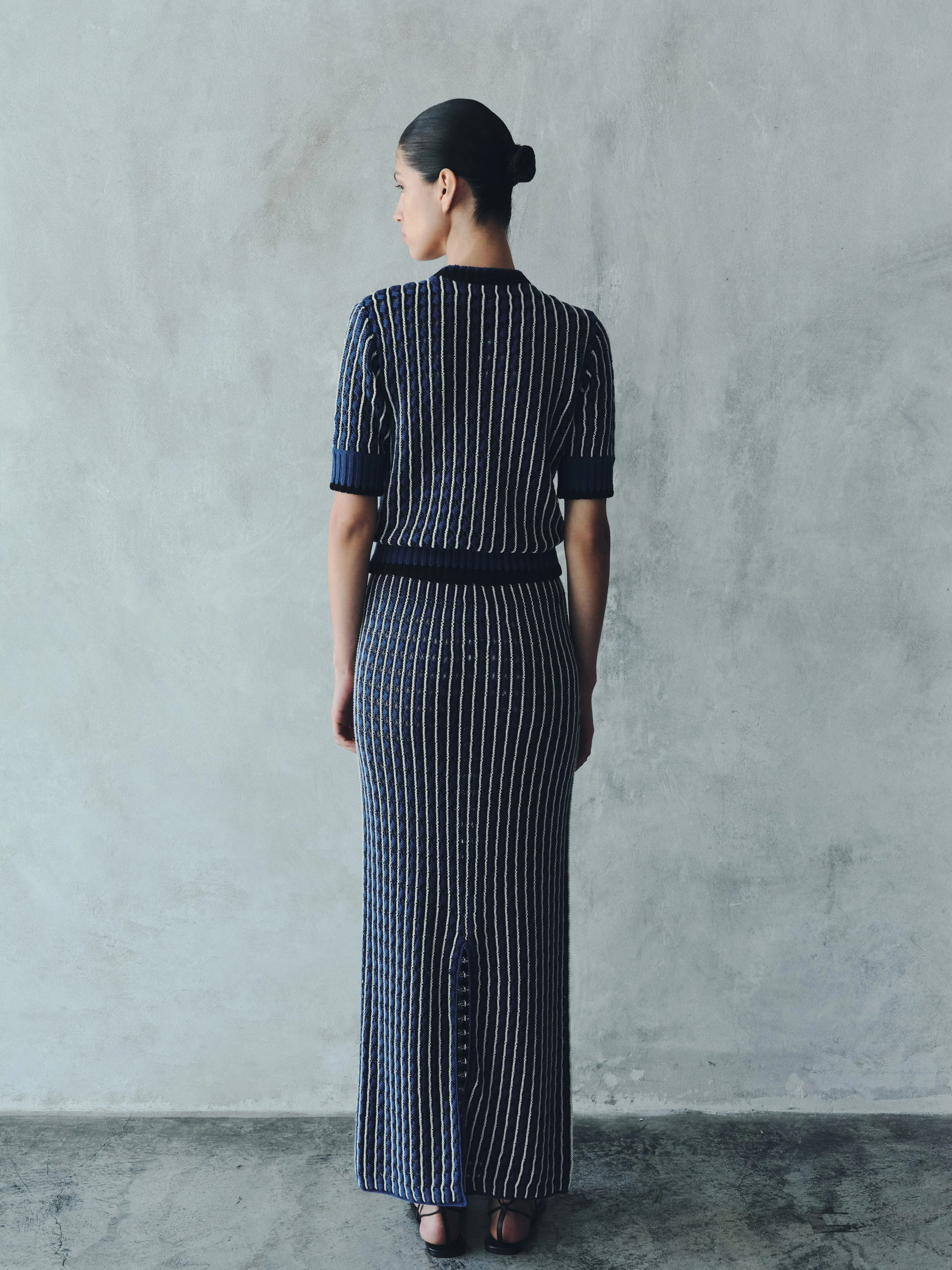 APU MIDI SKIRT | ELECTRIC BLUE - BLACK sold by ESCVDO product image thumbnail 3